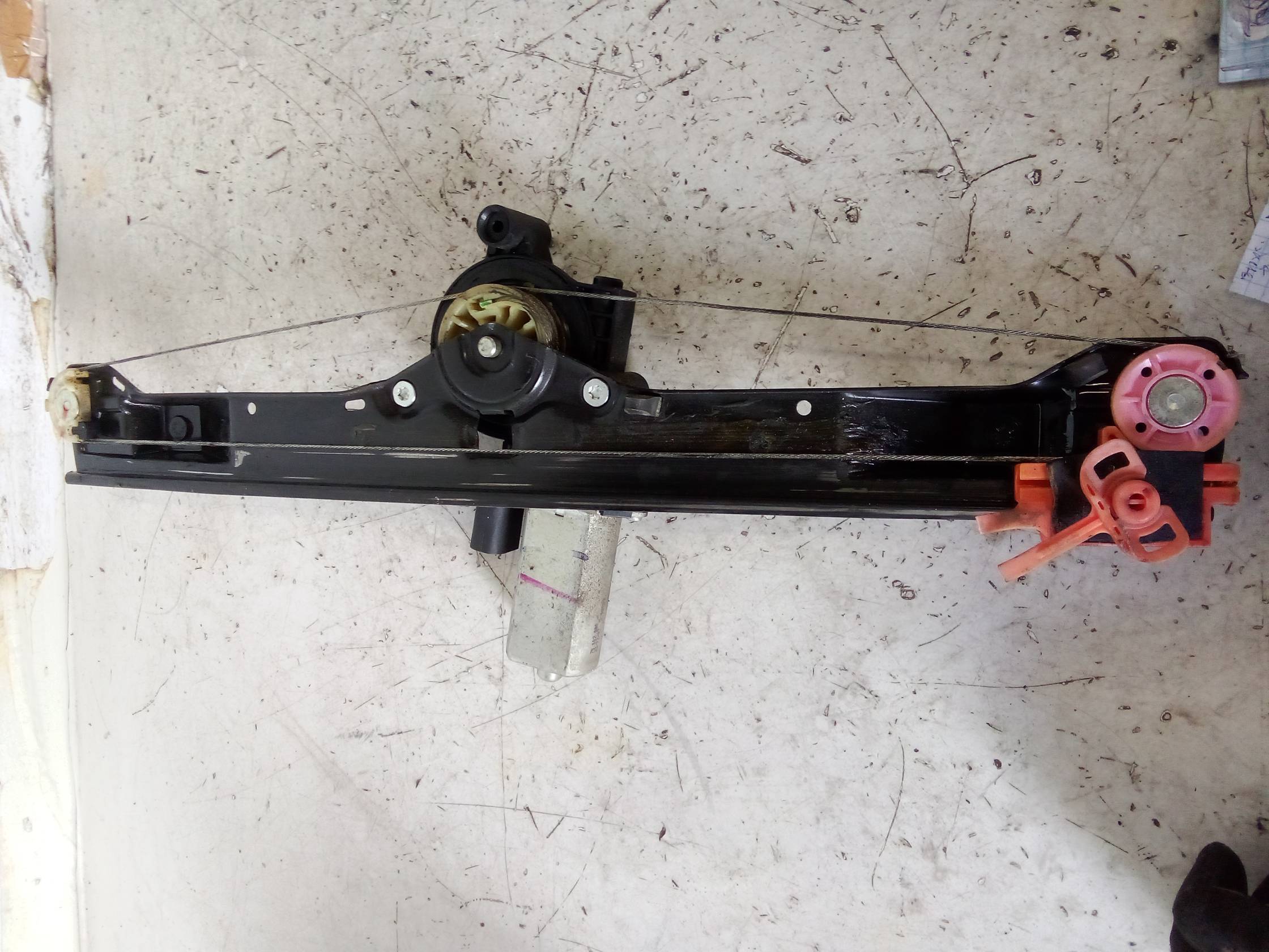 Alzacristallo elettr. porta ant. dx. Alzacristallo elettr. porta ant. dx.