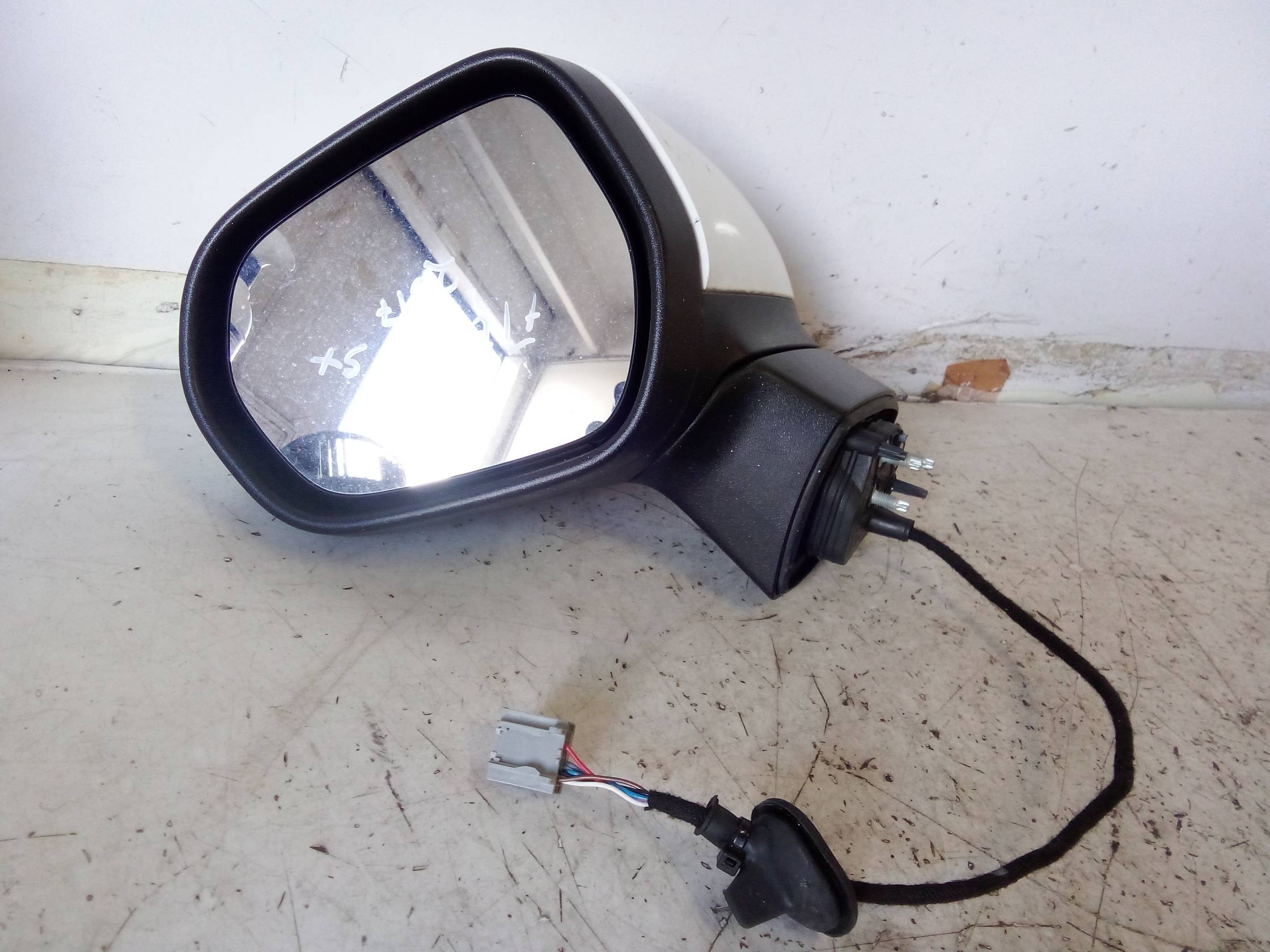 Retrovisore est. regolaz. elettr. sx.