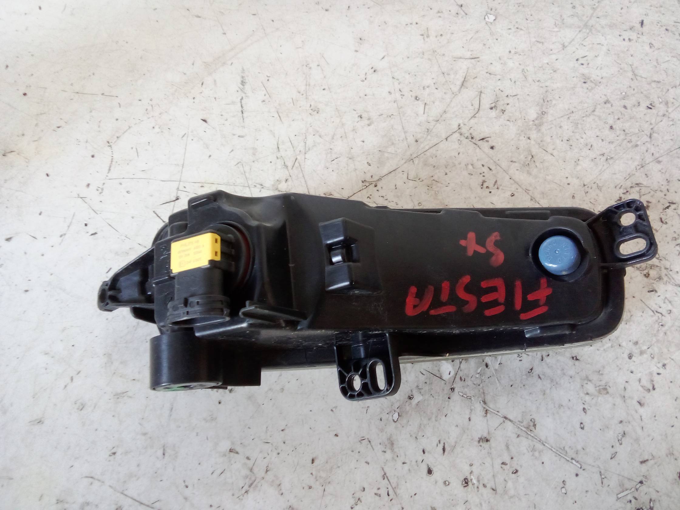 Proiettore fendinebbia sx.