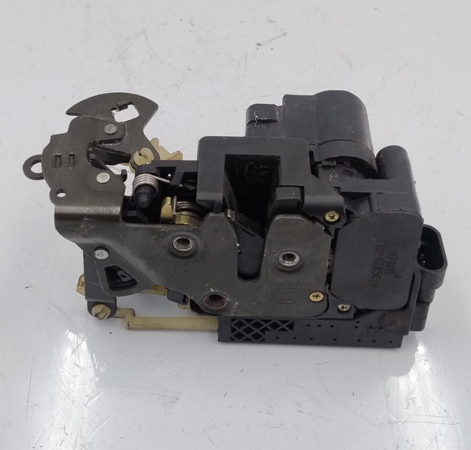 Serratura porta ant. dx.