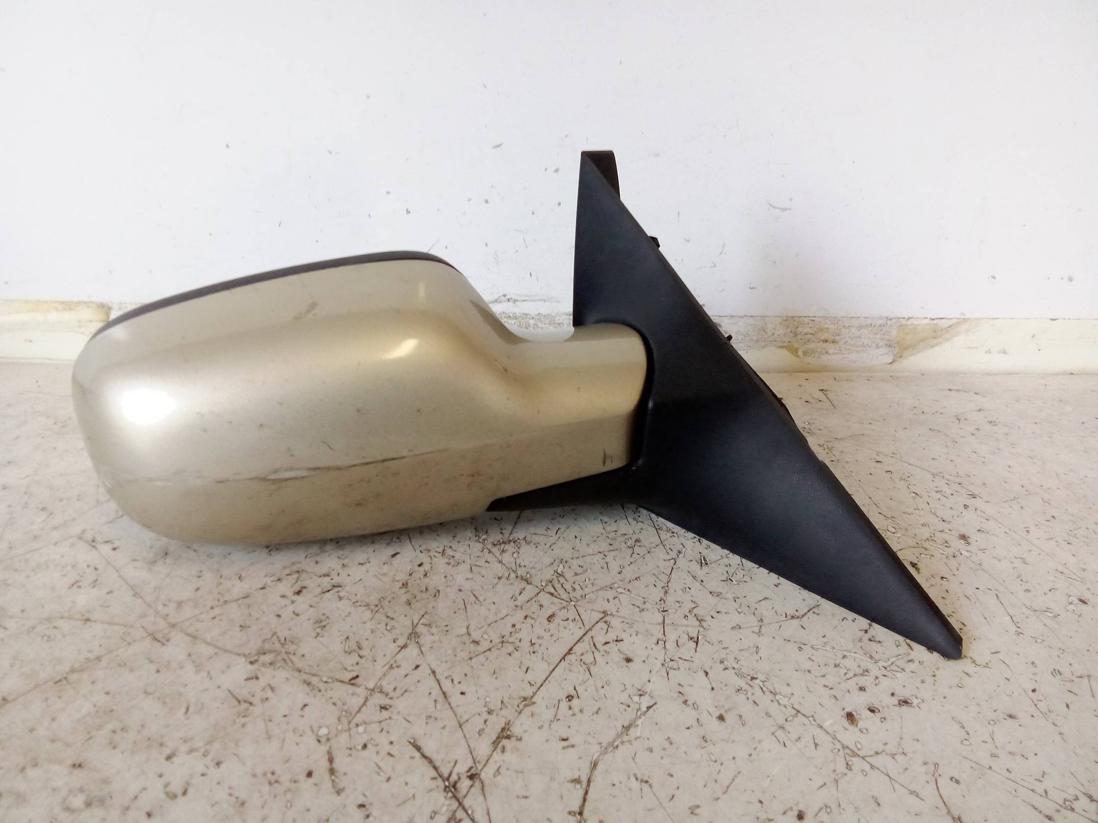 Retrovisore est. regolaz. elettr. dx.