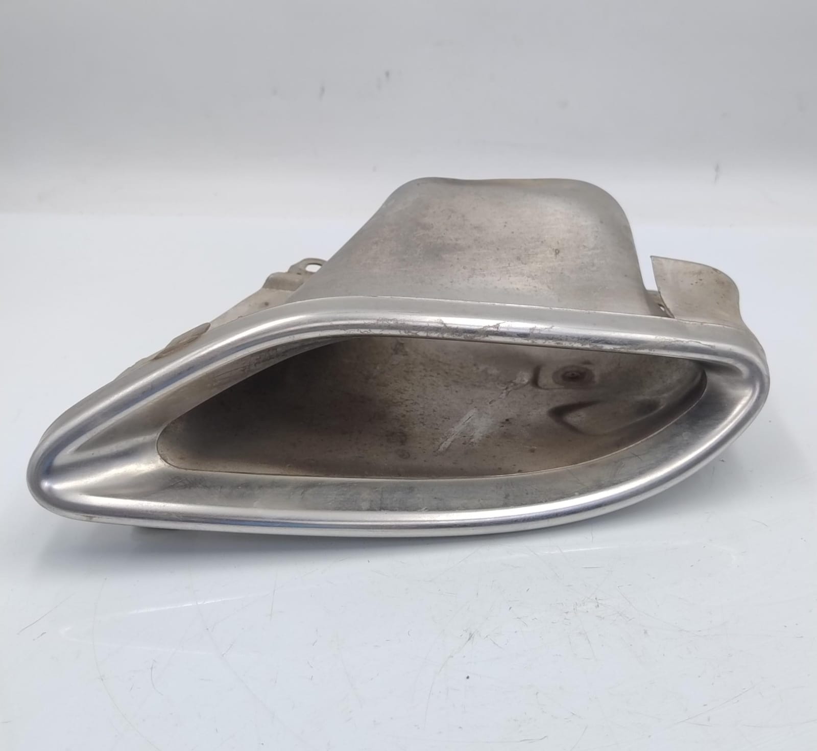 Terminale scarico sx.