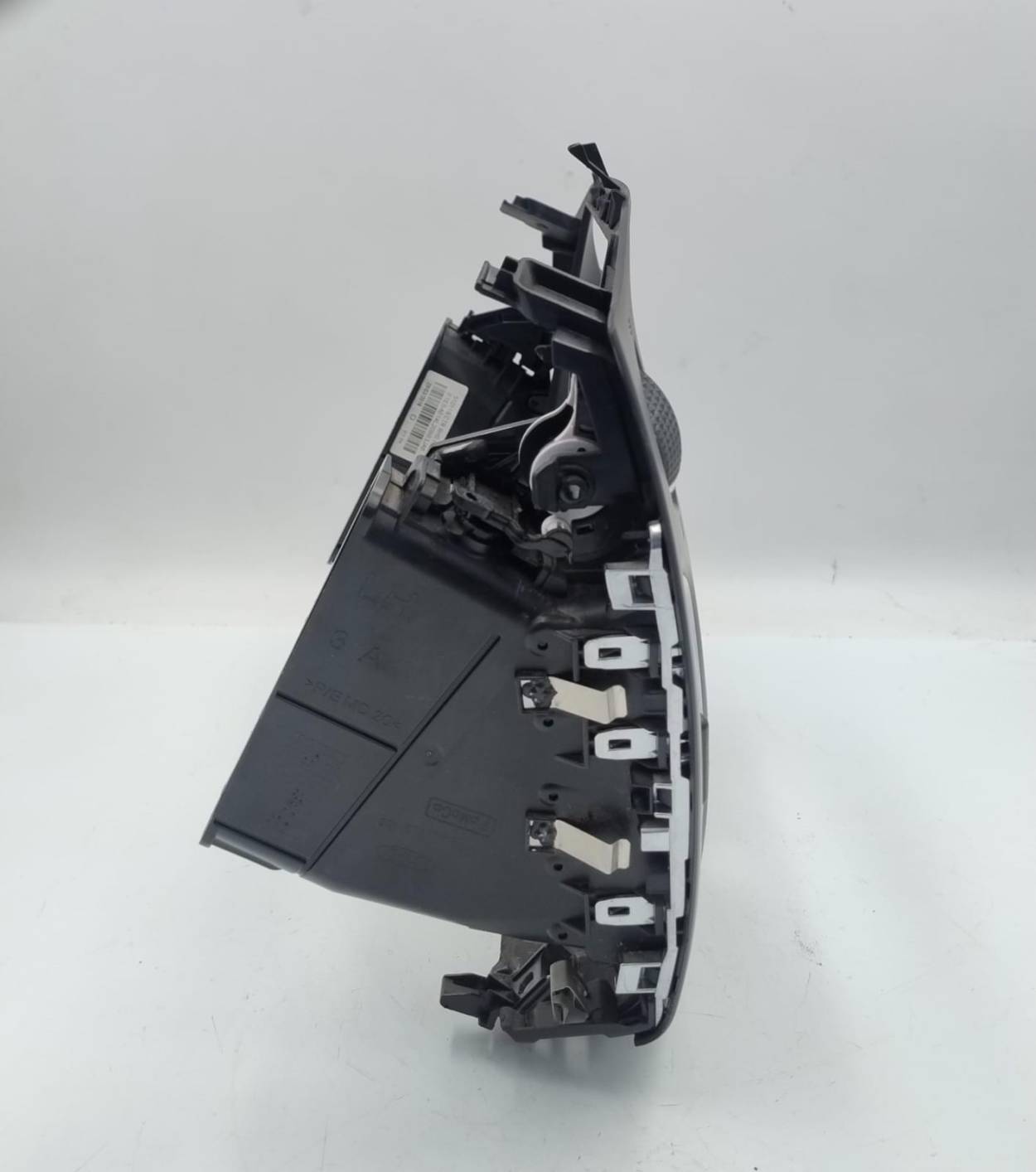 Bocchetta aria ant. console centr.