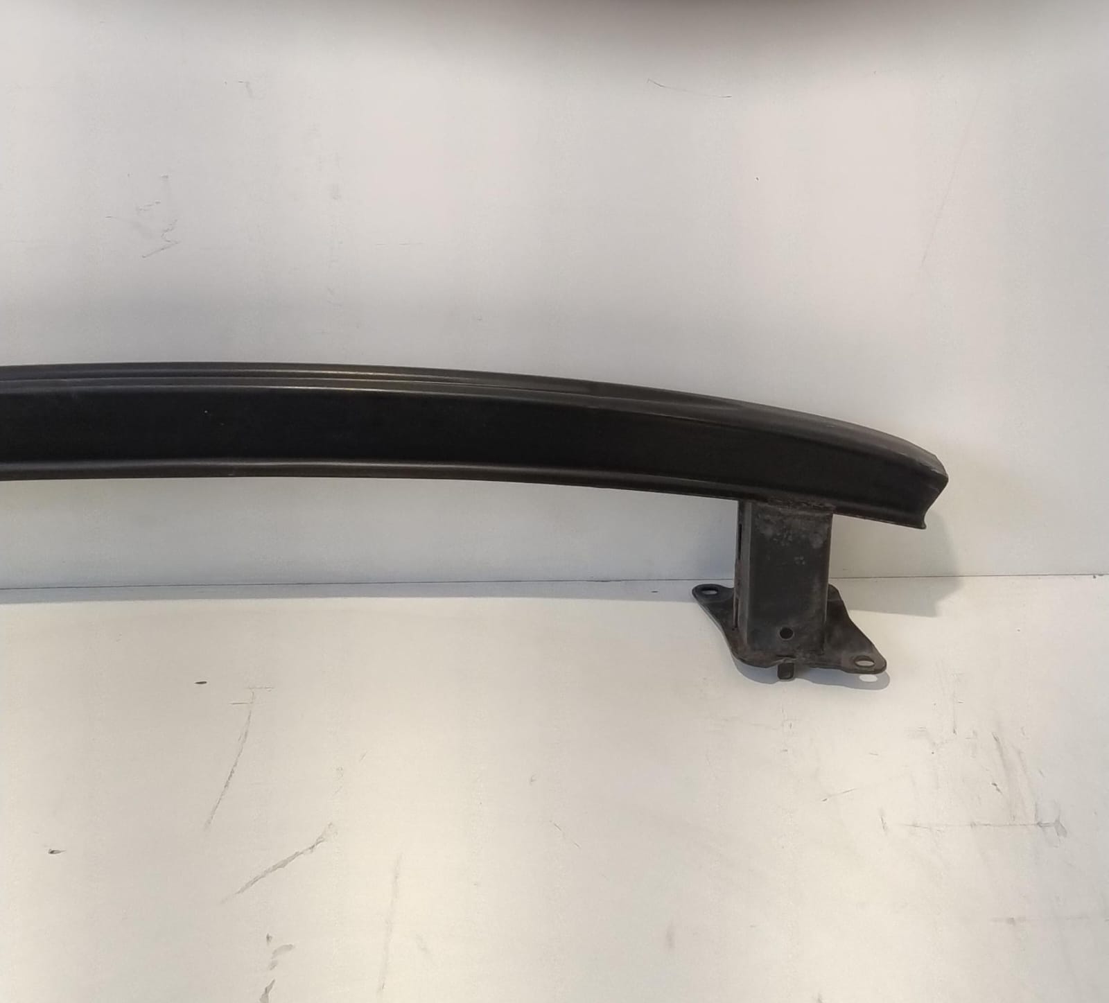 Traversa paraurti post.