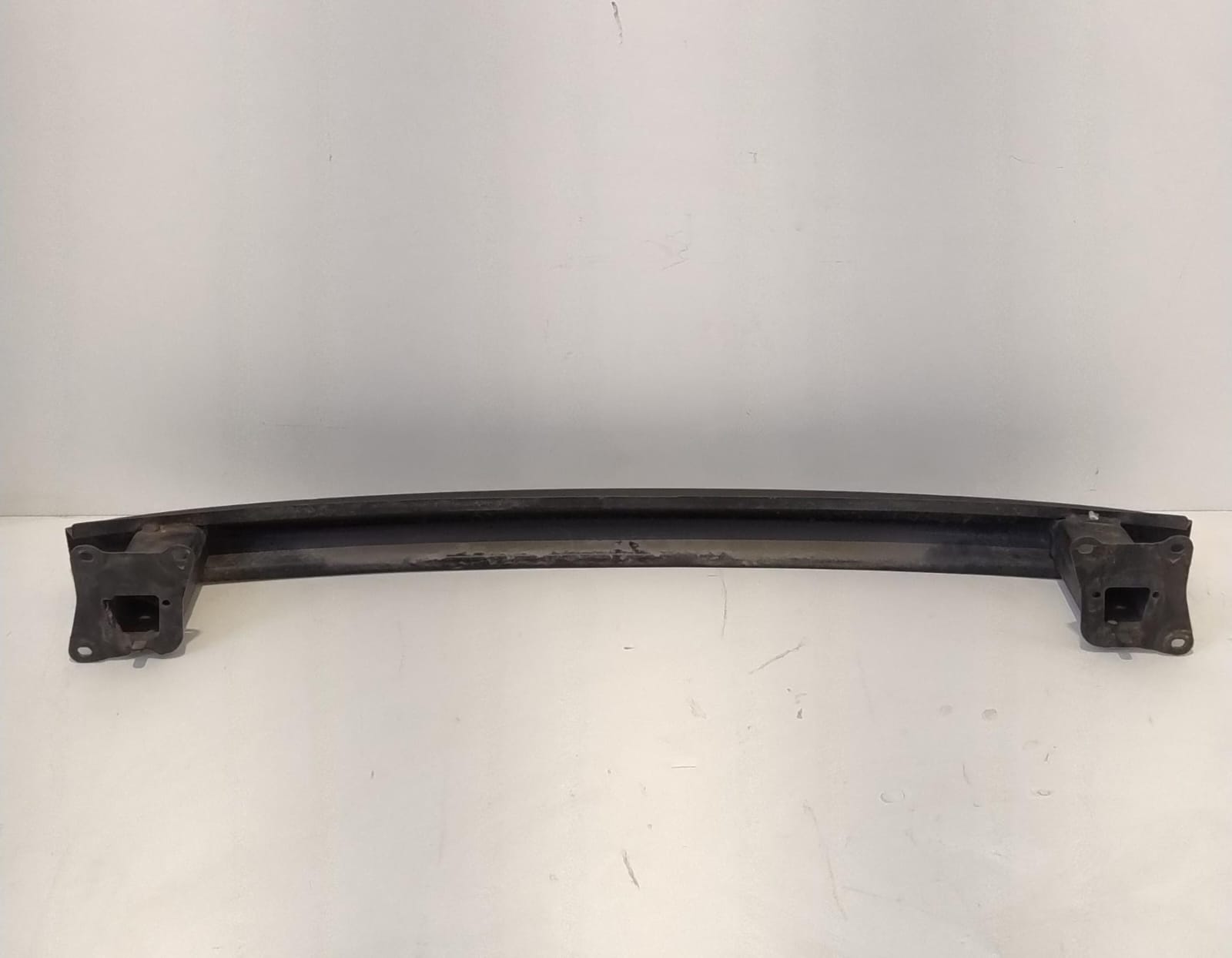 Traversa paraurti post.