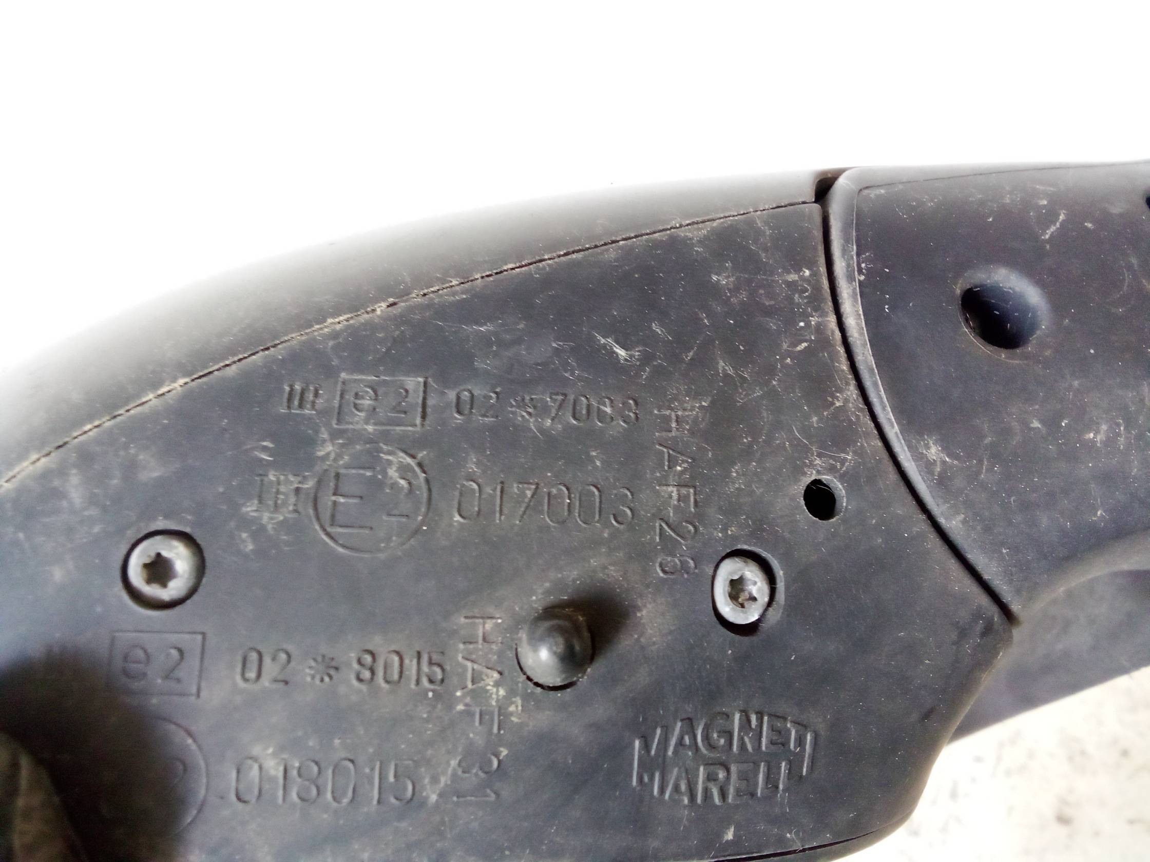 Retrovisore est. dx.