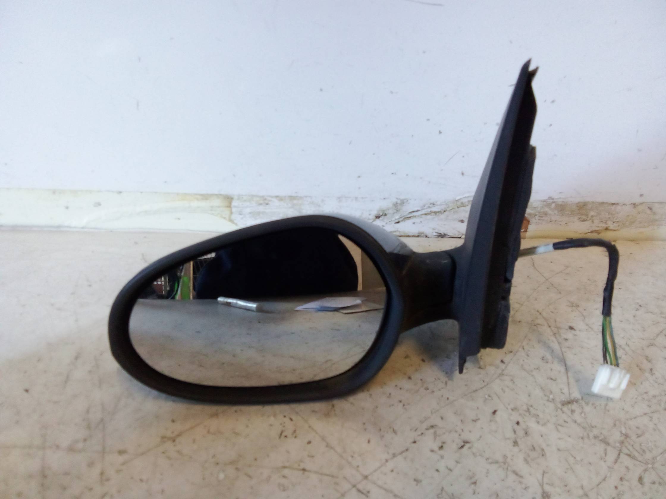 Retrovisore est. regolaz. elettr. sx.