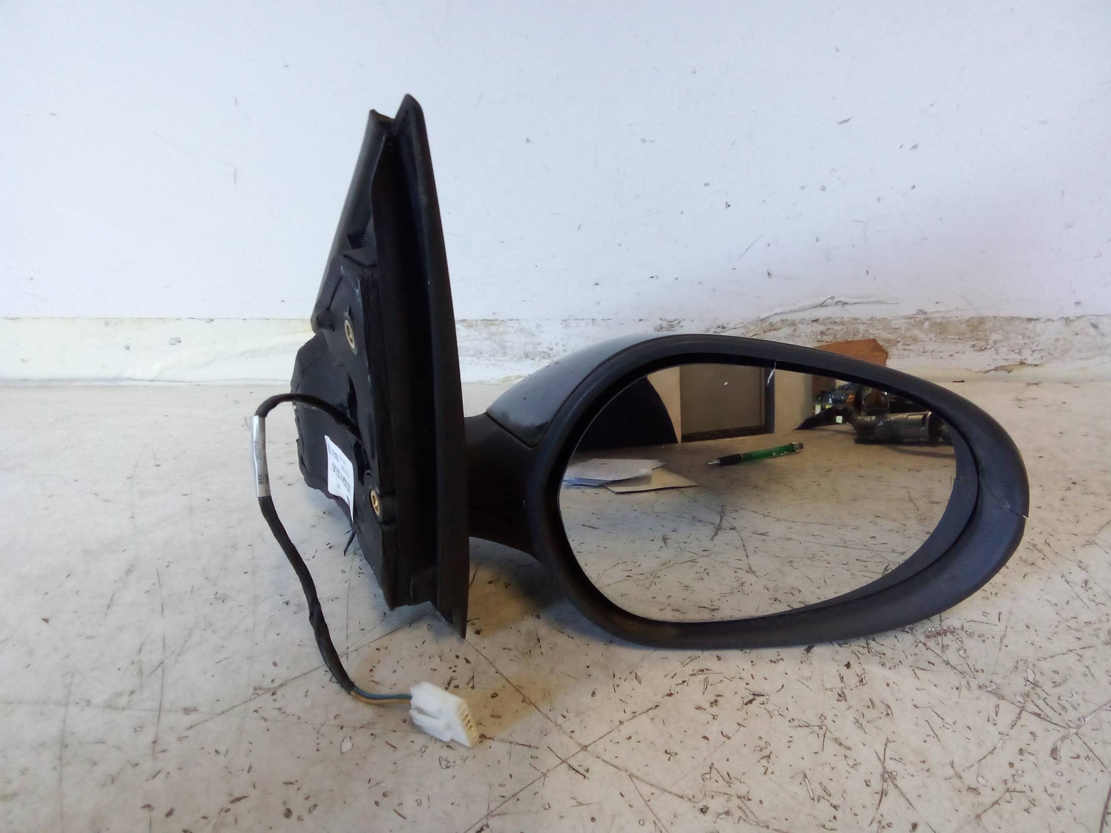 Retrovisore est. regolaz. elettr. dx.