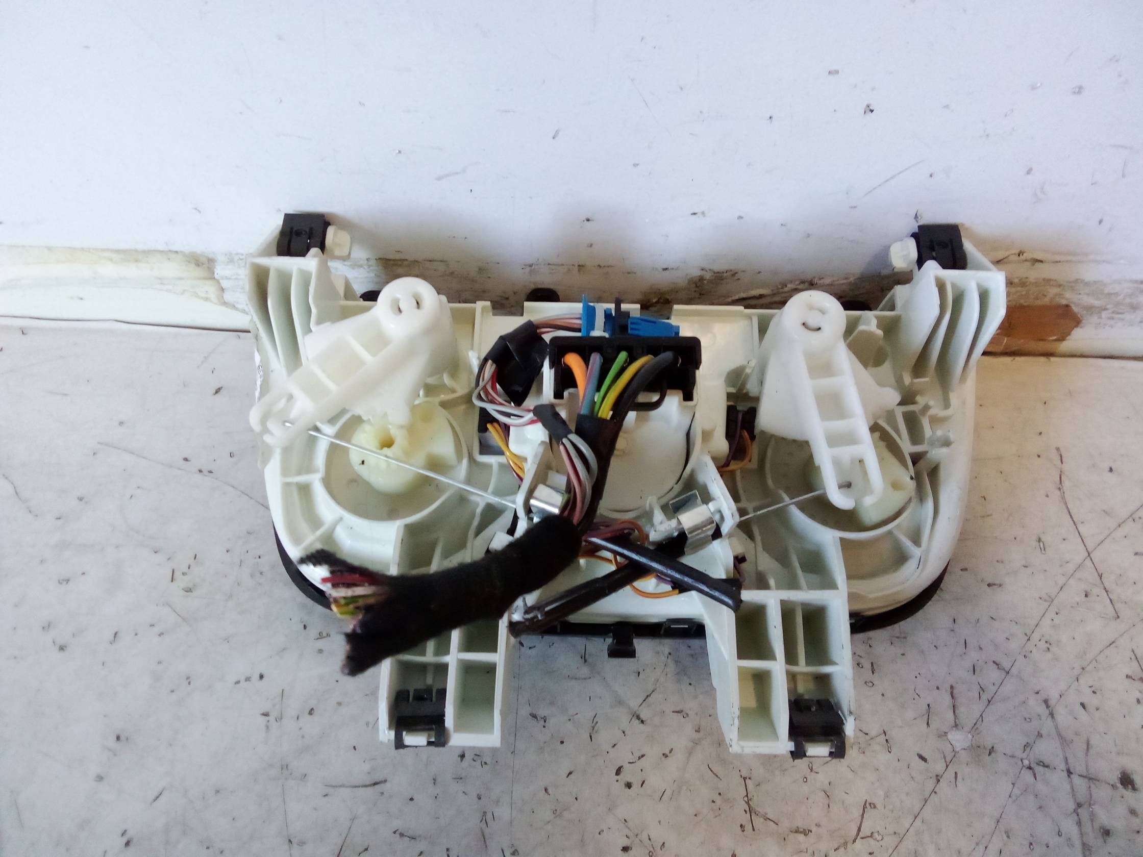 Blocco comando climatizzazione Blocco comando climatizzazione