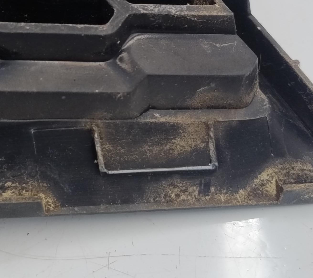 Griglia paraurti ant. sx. Griglia paraurti ant. sx.