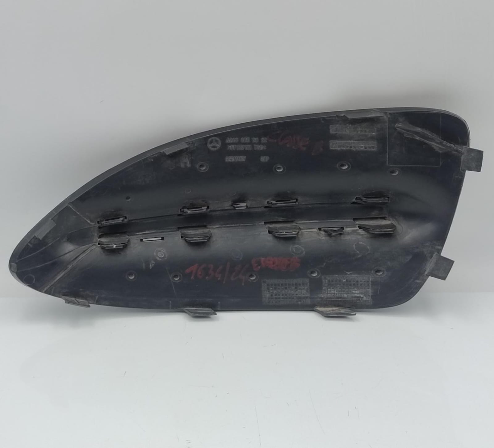 Griglia paraurti ant. dx.