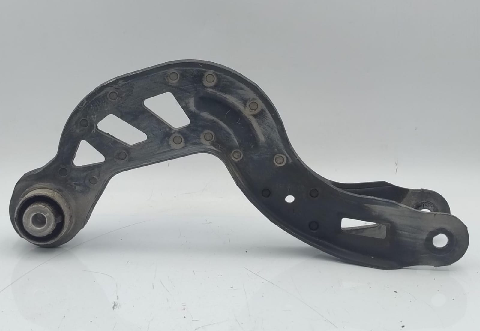 Braccio oscillante sosp. post. dx.