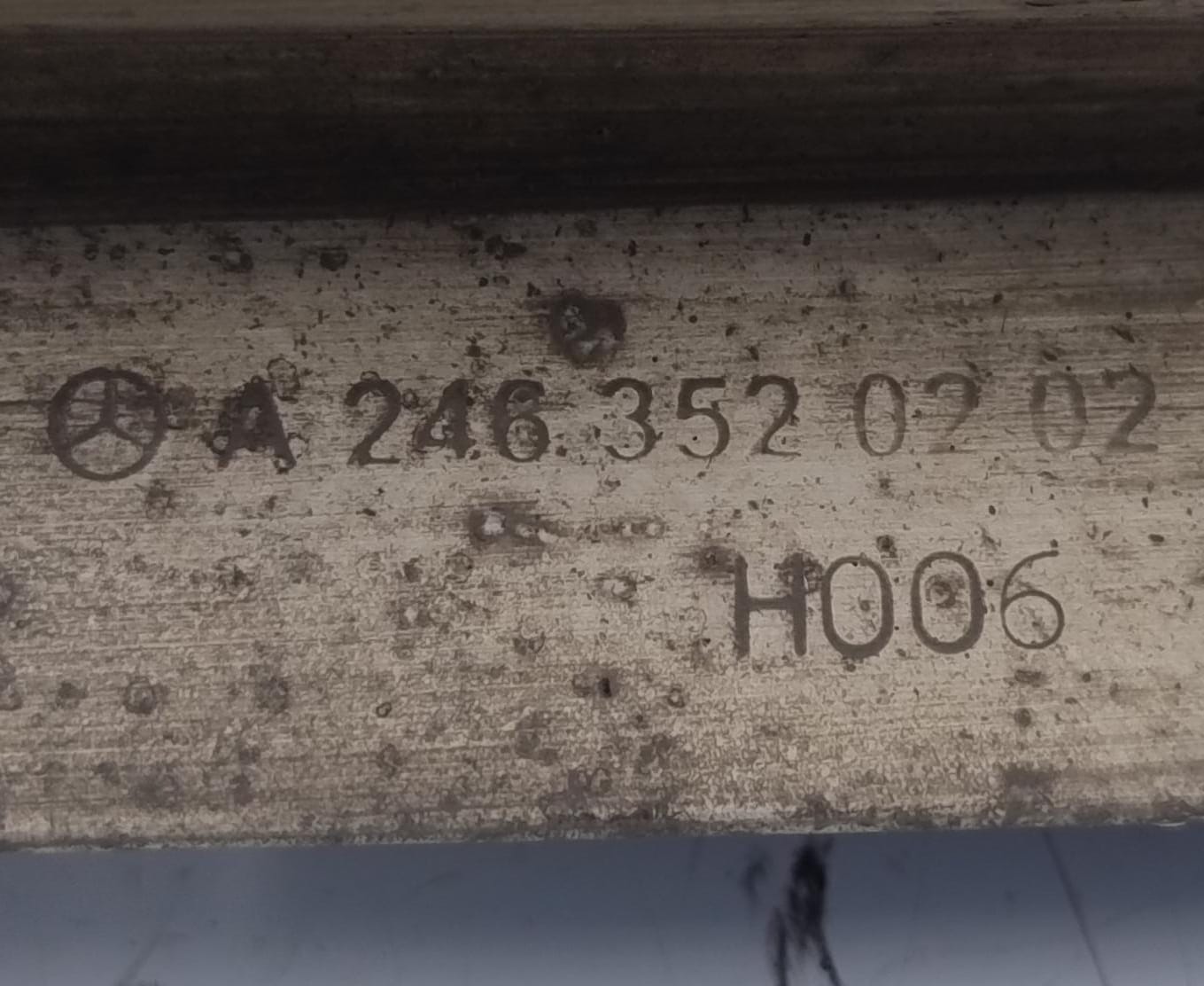 Braccio sospensione inferiore post. dx.