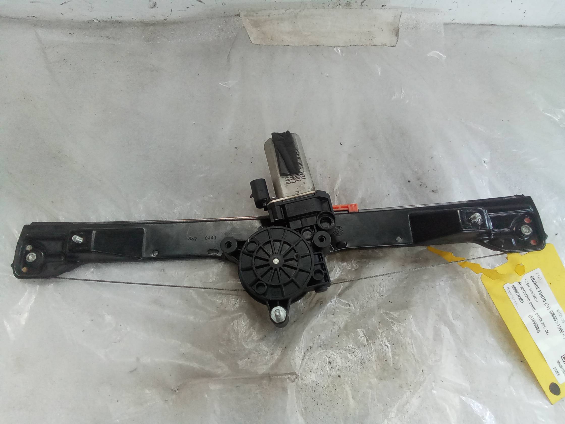 Alzacristallo elettr. porta ant. dx.