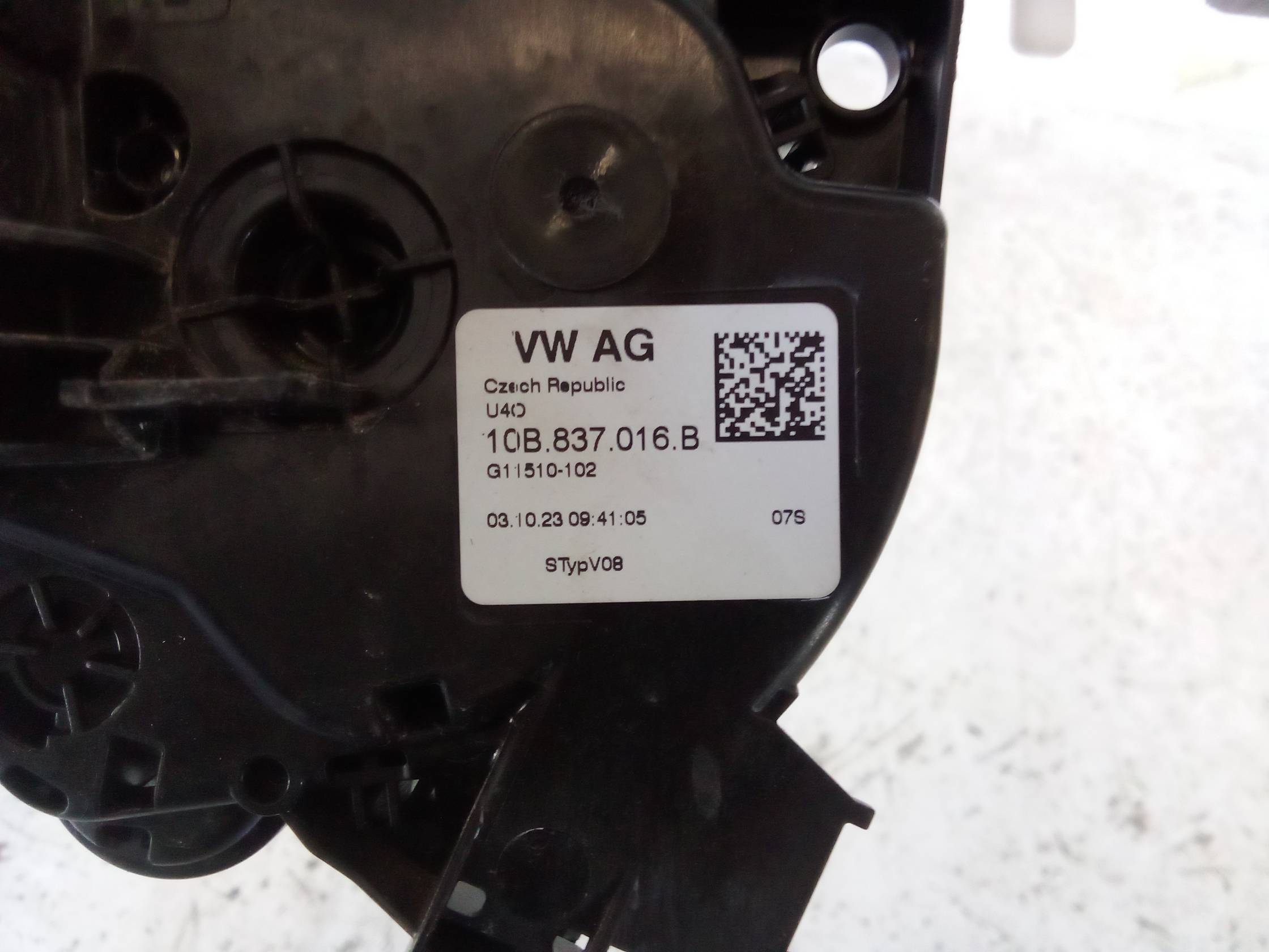 Serratura porta ant. dx.