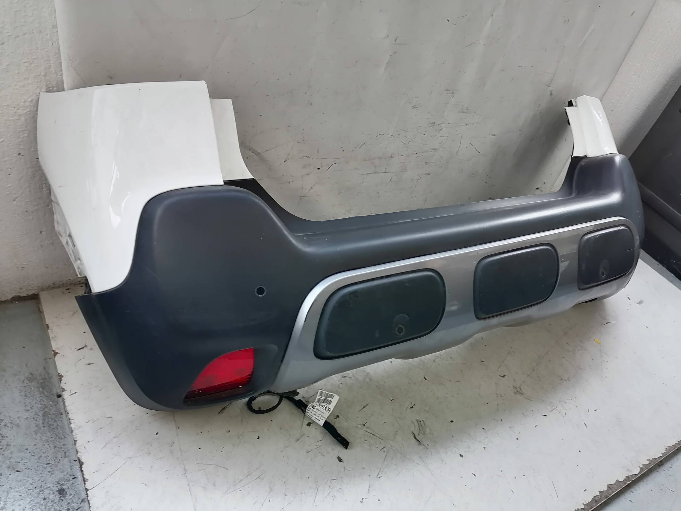 Paraurti post. centr.