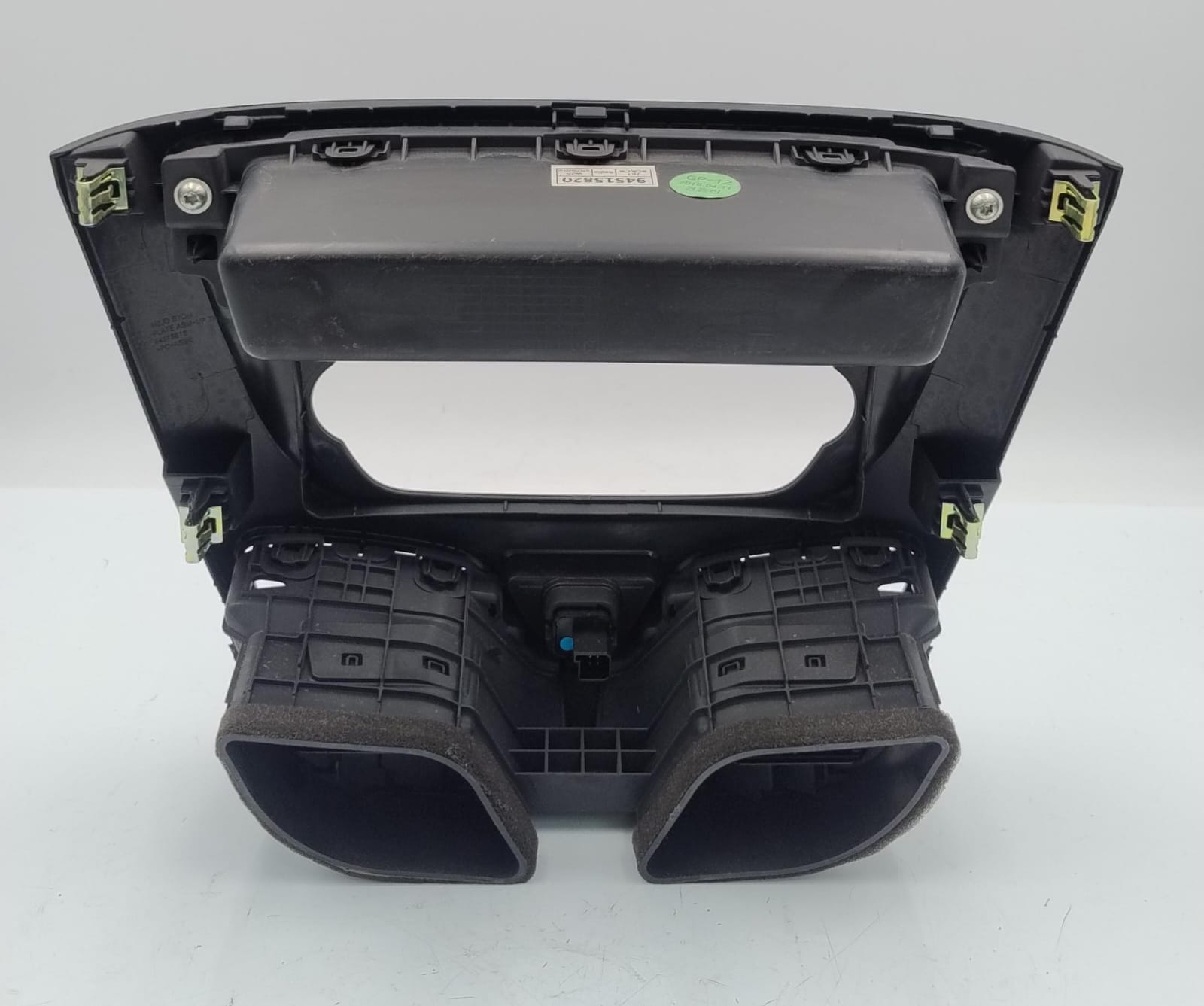 Bocchetta aria ant. console centr.