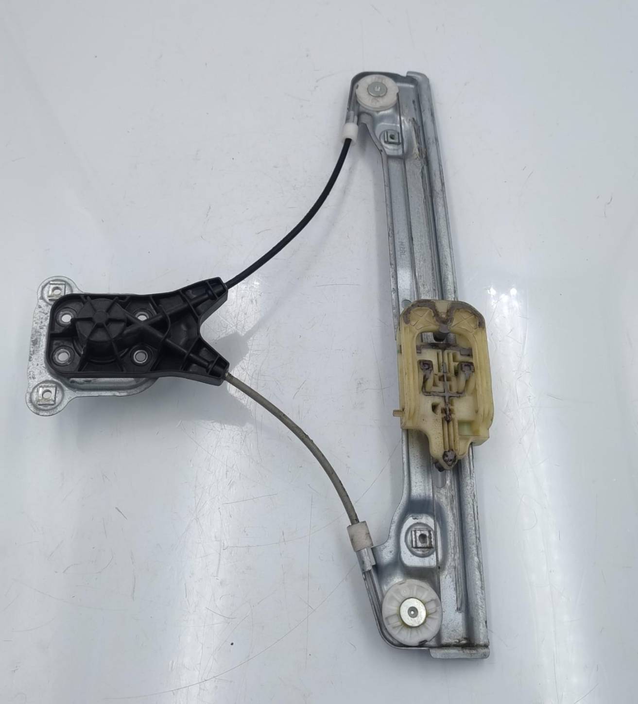 Alzacristallo manuale porta post. sx.