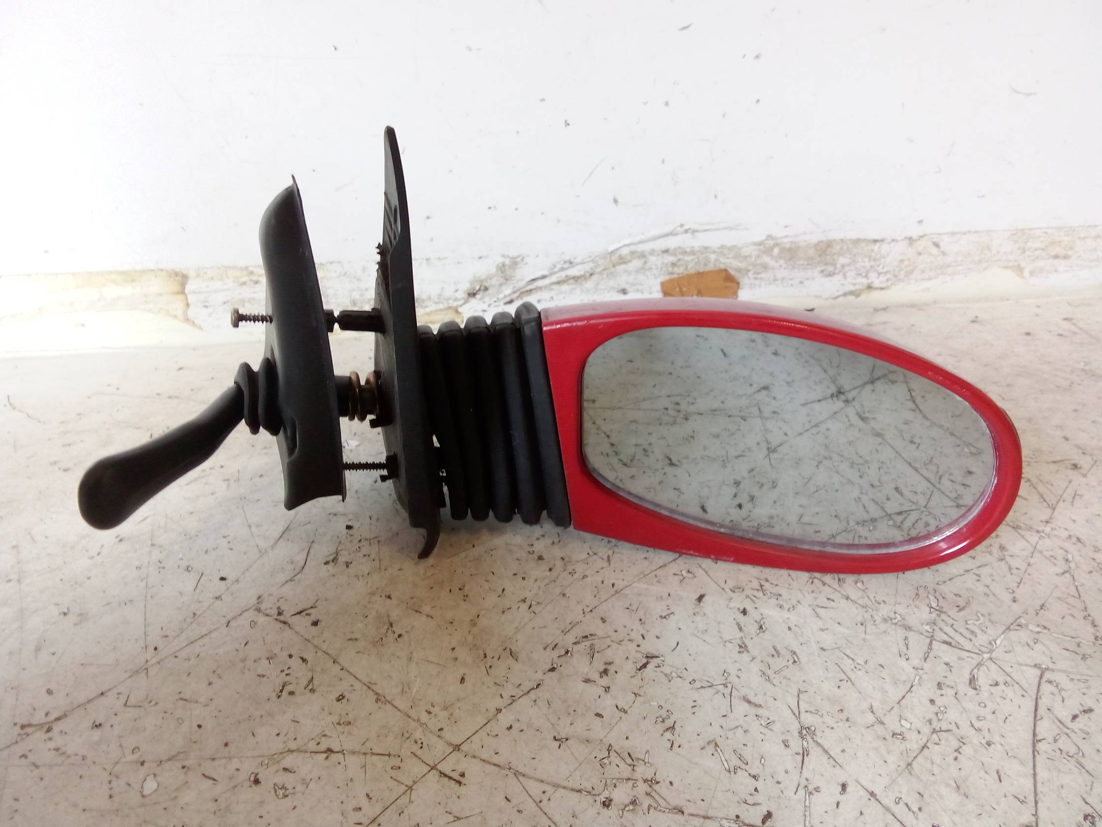 Retrovisore est. dx.