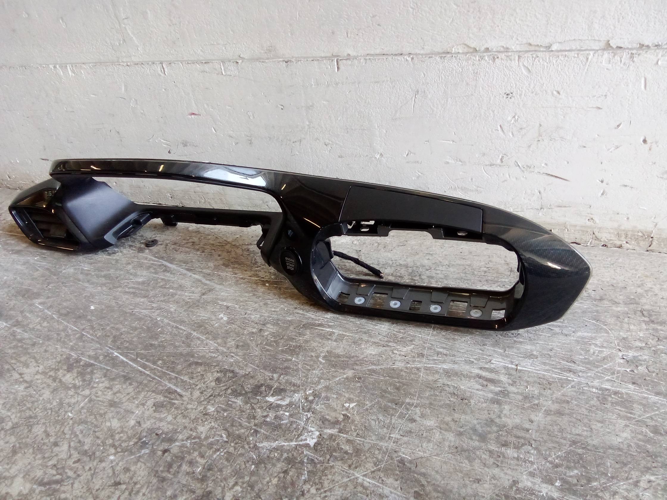 Bocchetta aria sup. lat. cruscotto sx.