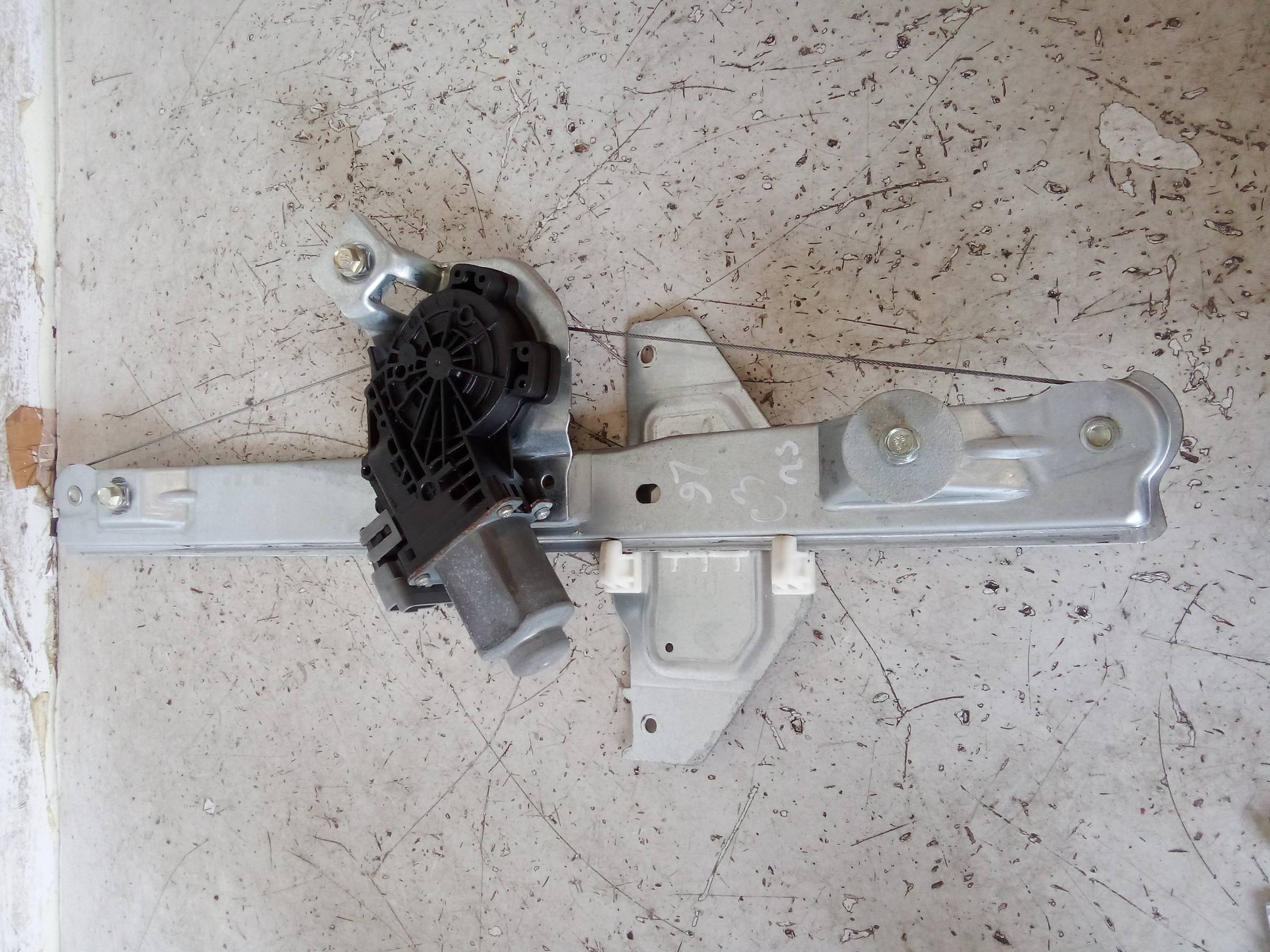 Alzacristallo elettr. porta ant. sx.