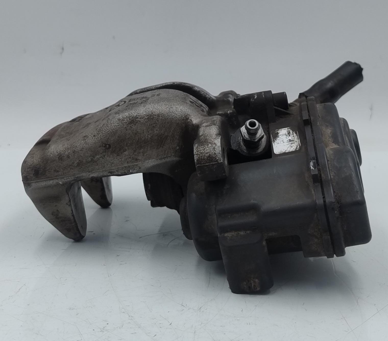 Pinza freno post. dx.