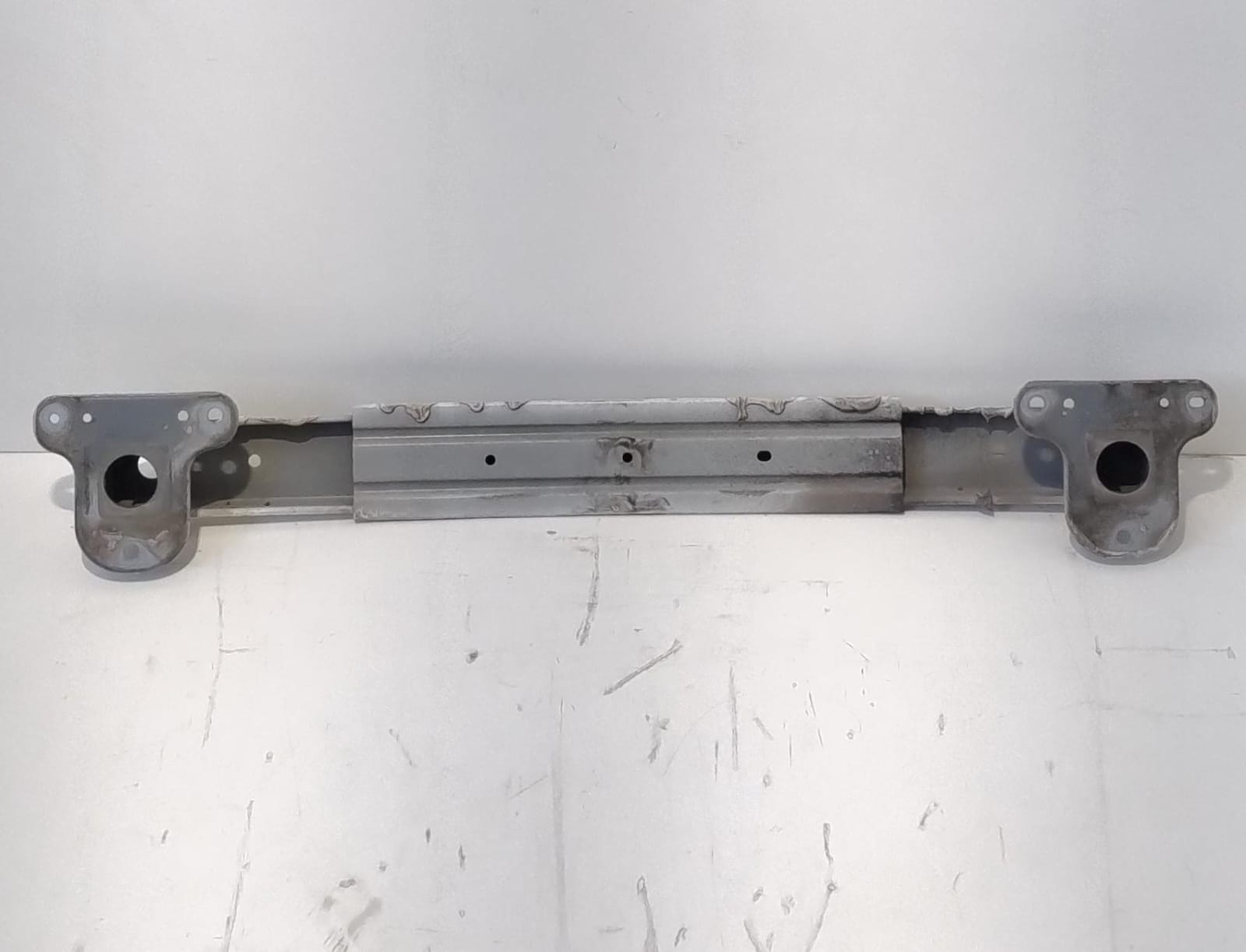 Traversa paraurti post.