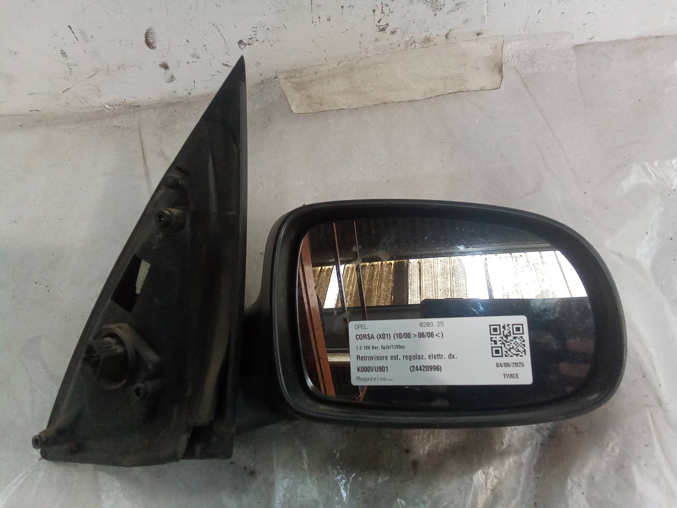 Retrovisore est. regolaz. elettr. dx.