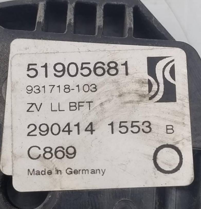 Serratura porta ant. dx.