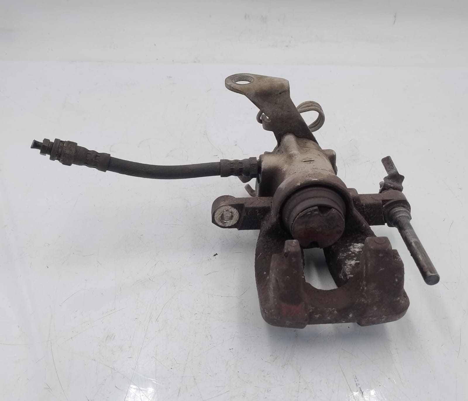 Pinza freno post. dx.