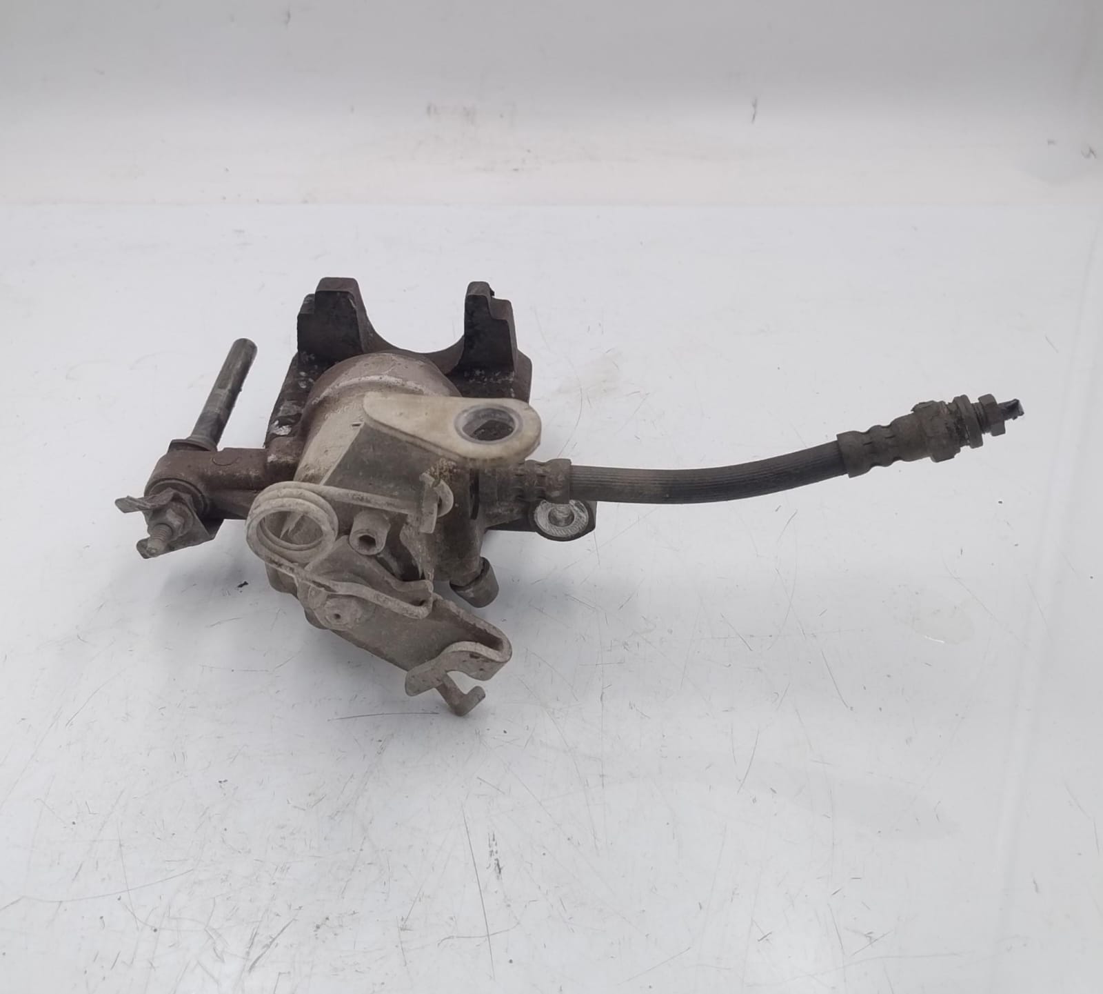 Pinza freno post. dx.