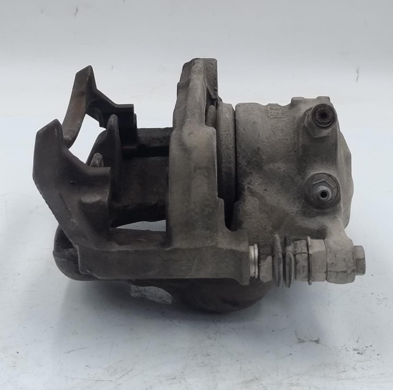 Pinza freno ant. dx.