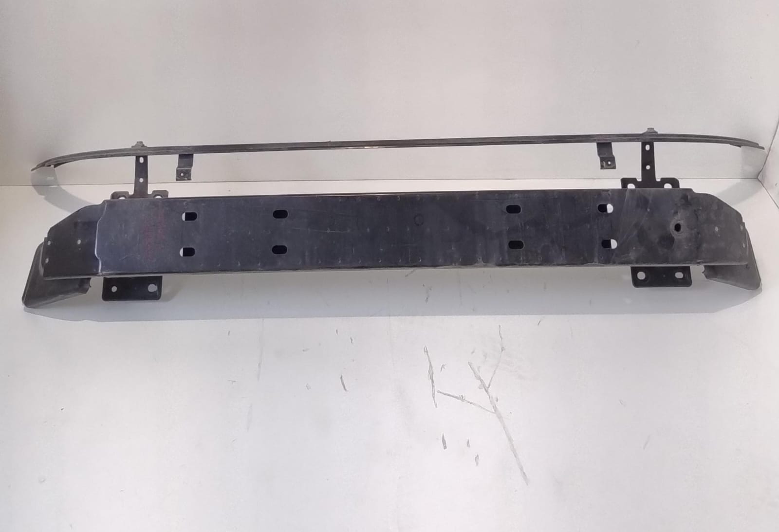 Traversa paraurti ant.