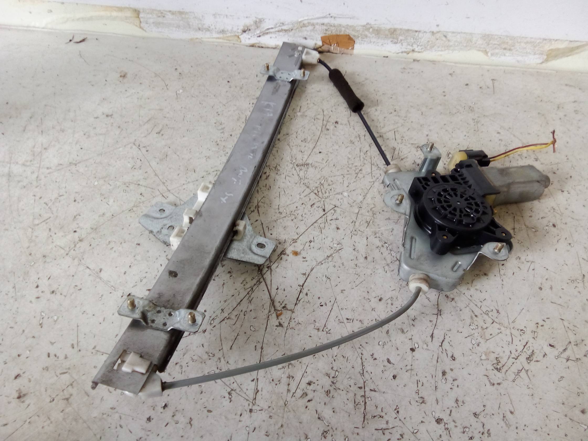 Alzacristallo elettr. porta ant. sx.