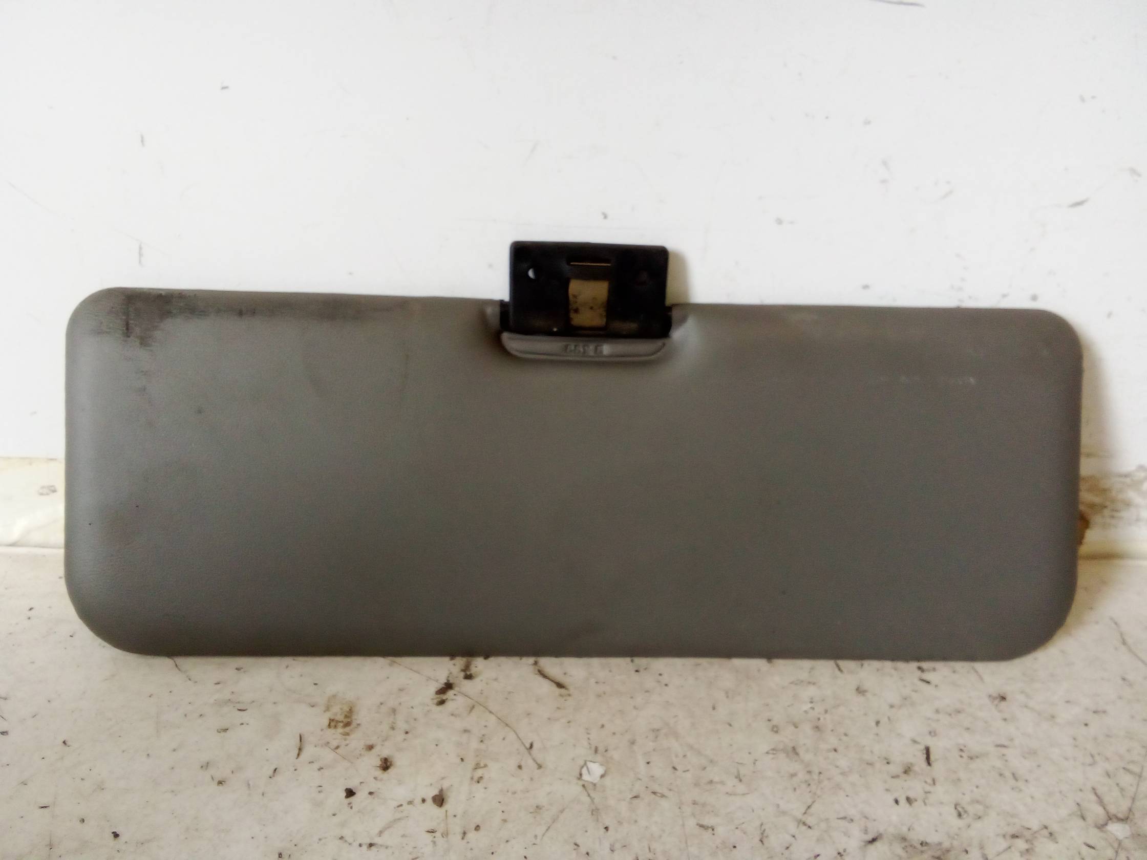 Aletta parasole parabrezza dx.