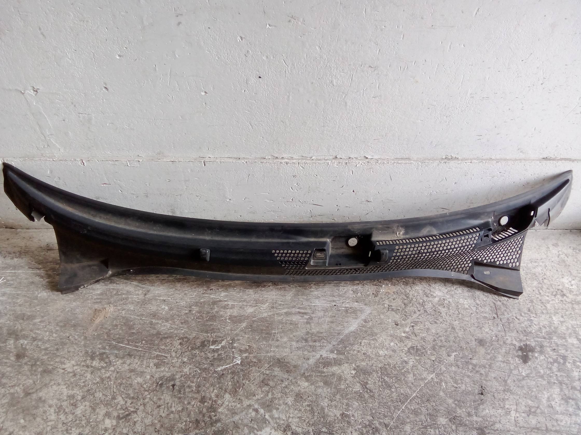 Griglia centr. sottoparabrezza