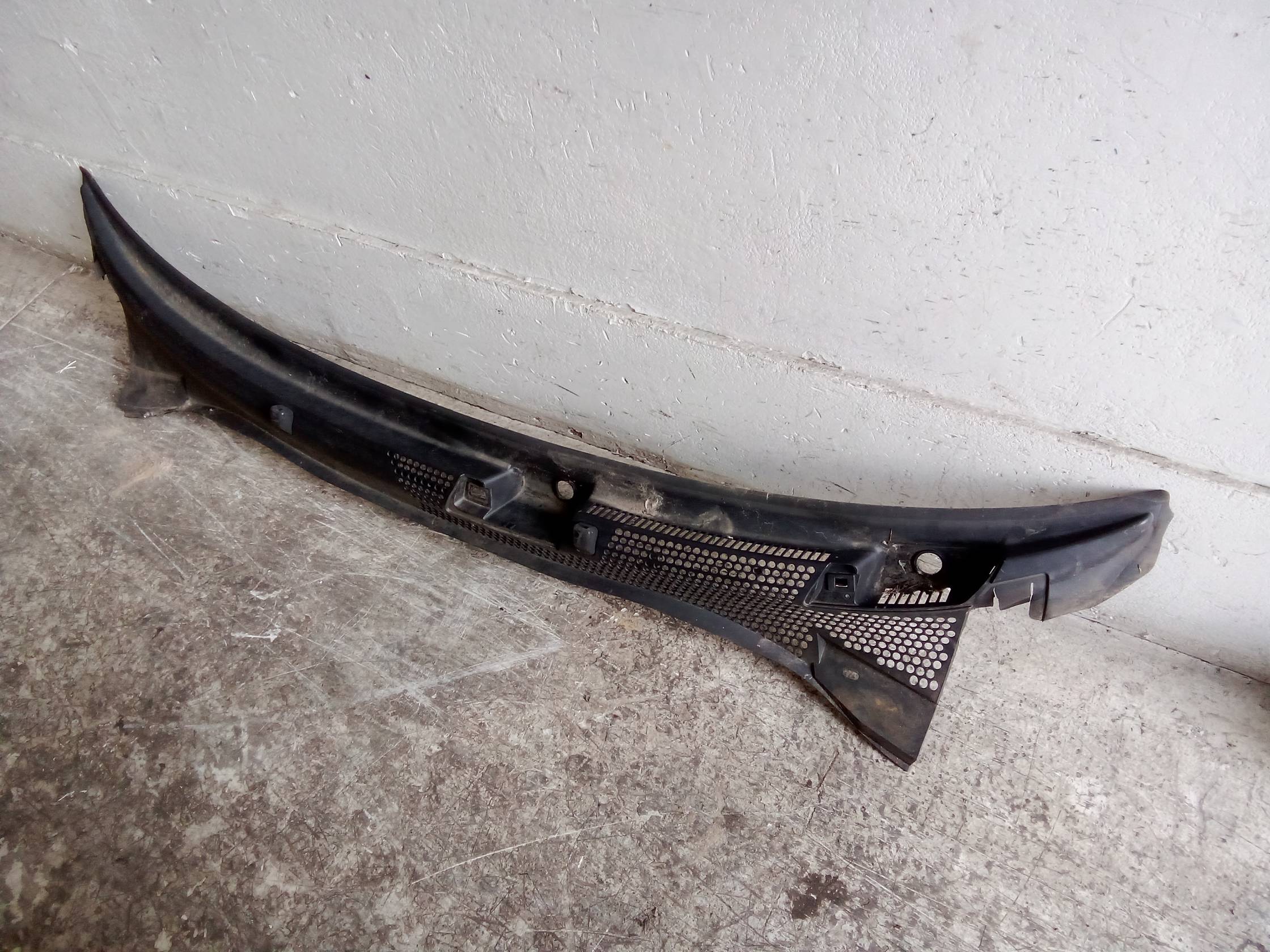 Griglia centr. sottoparabrezza