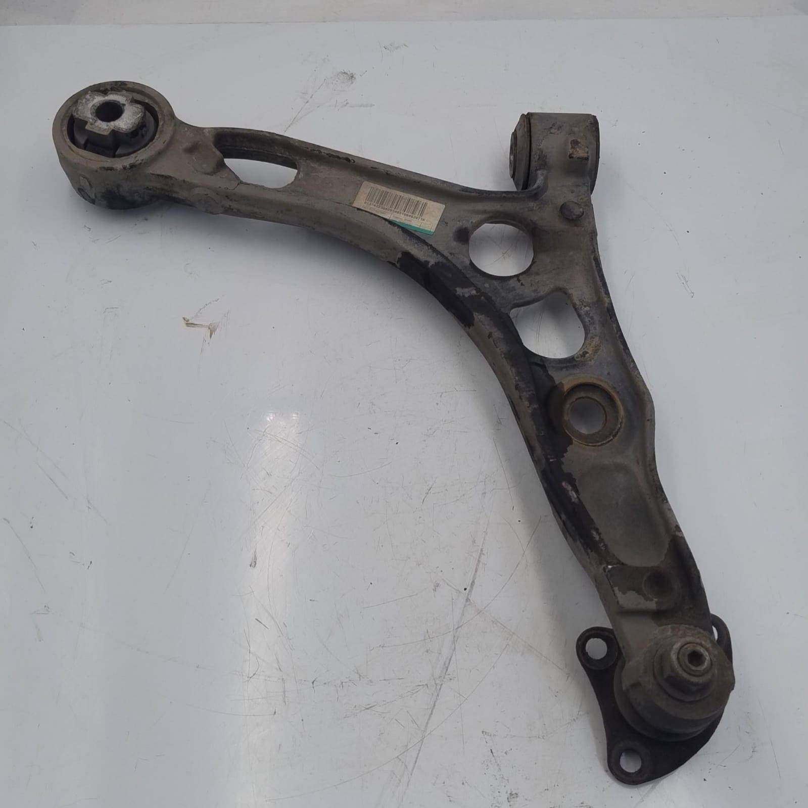 Braccio oscillante sosp. ant. sx.