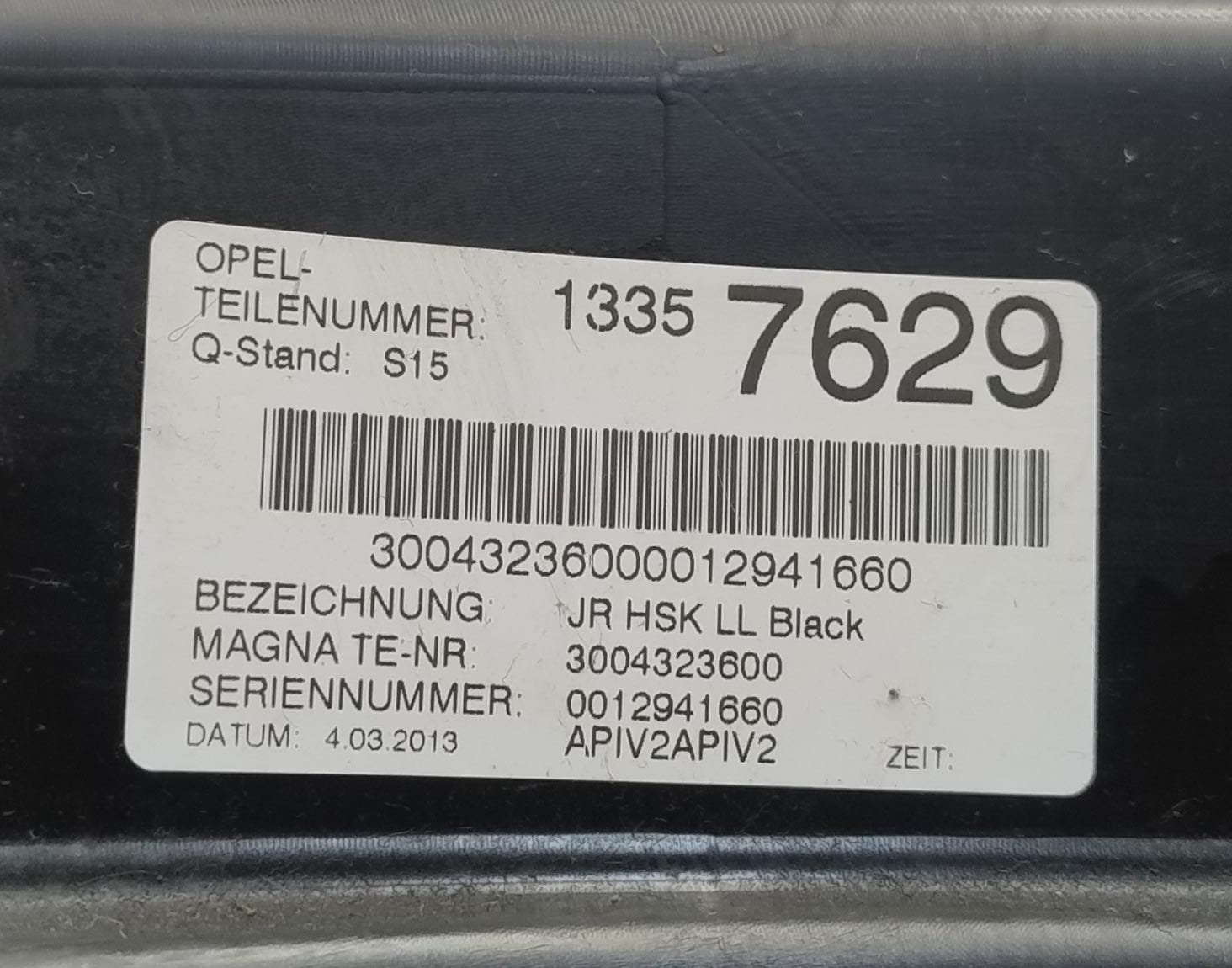 Cassetto vano portaoggetti