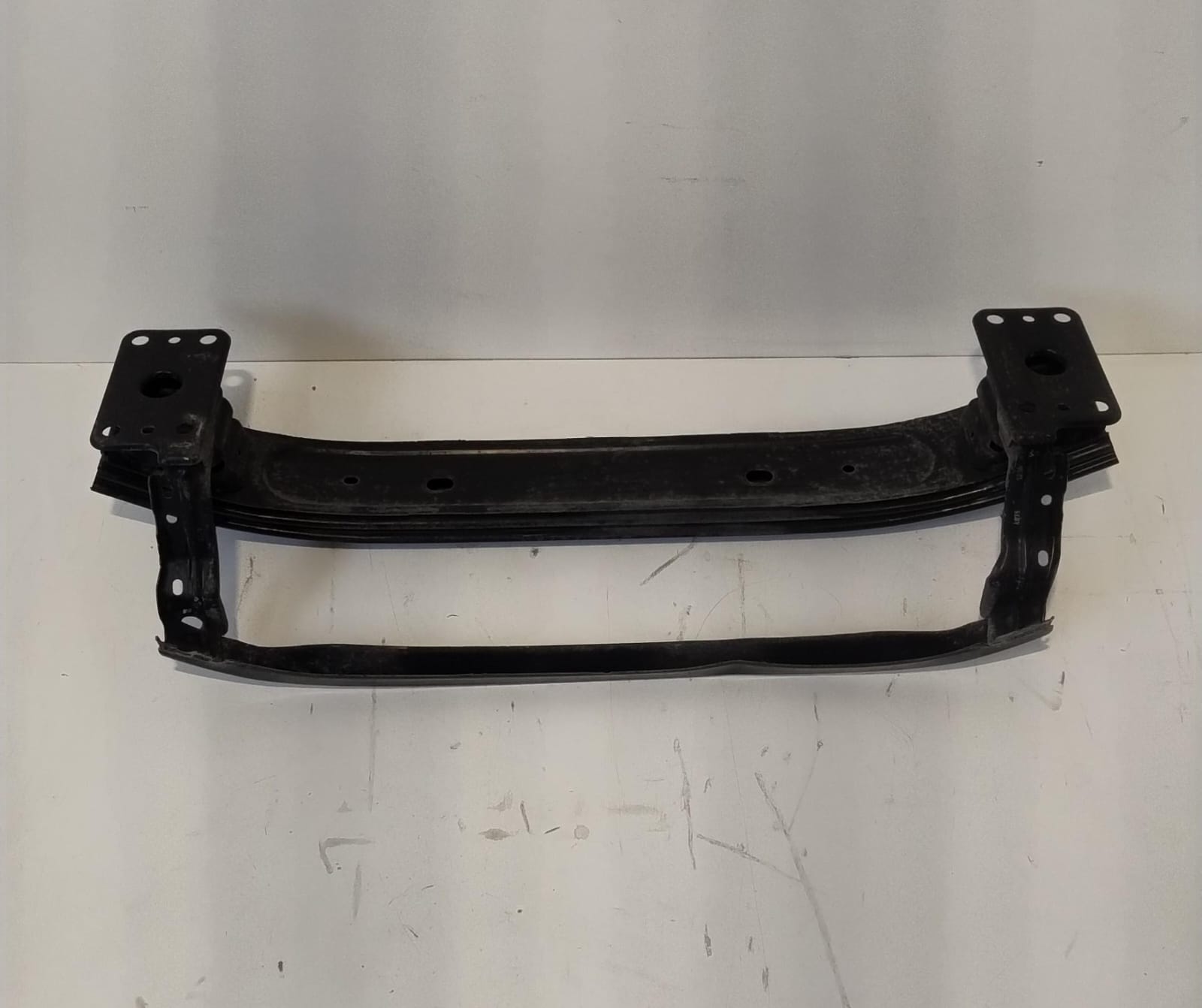 Traversa paraurti ant.