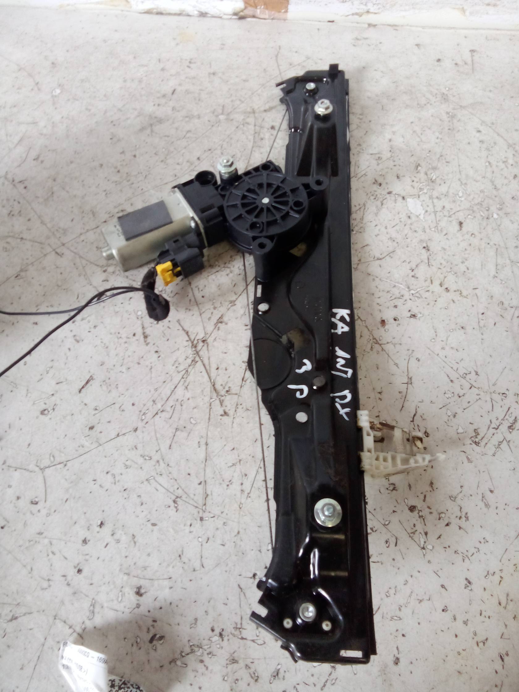 Alzacristallo elettr. porta ant. con motorino dx.