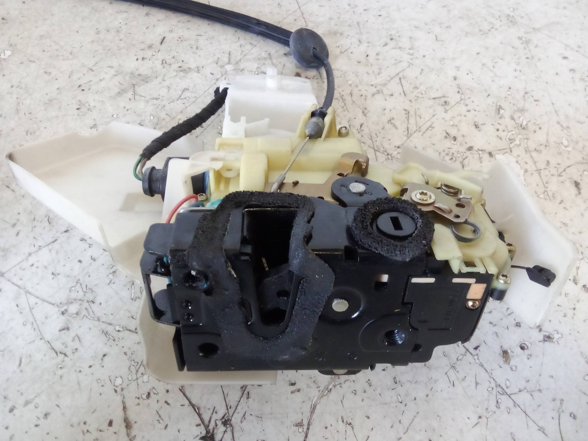 Serratura porta post. dx.