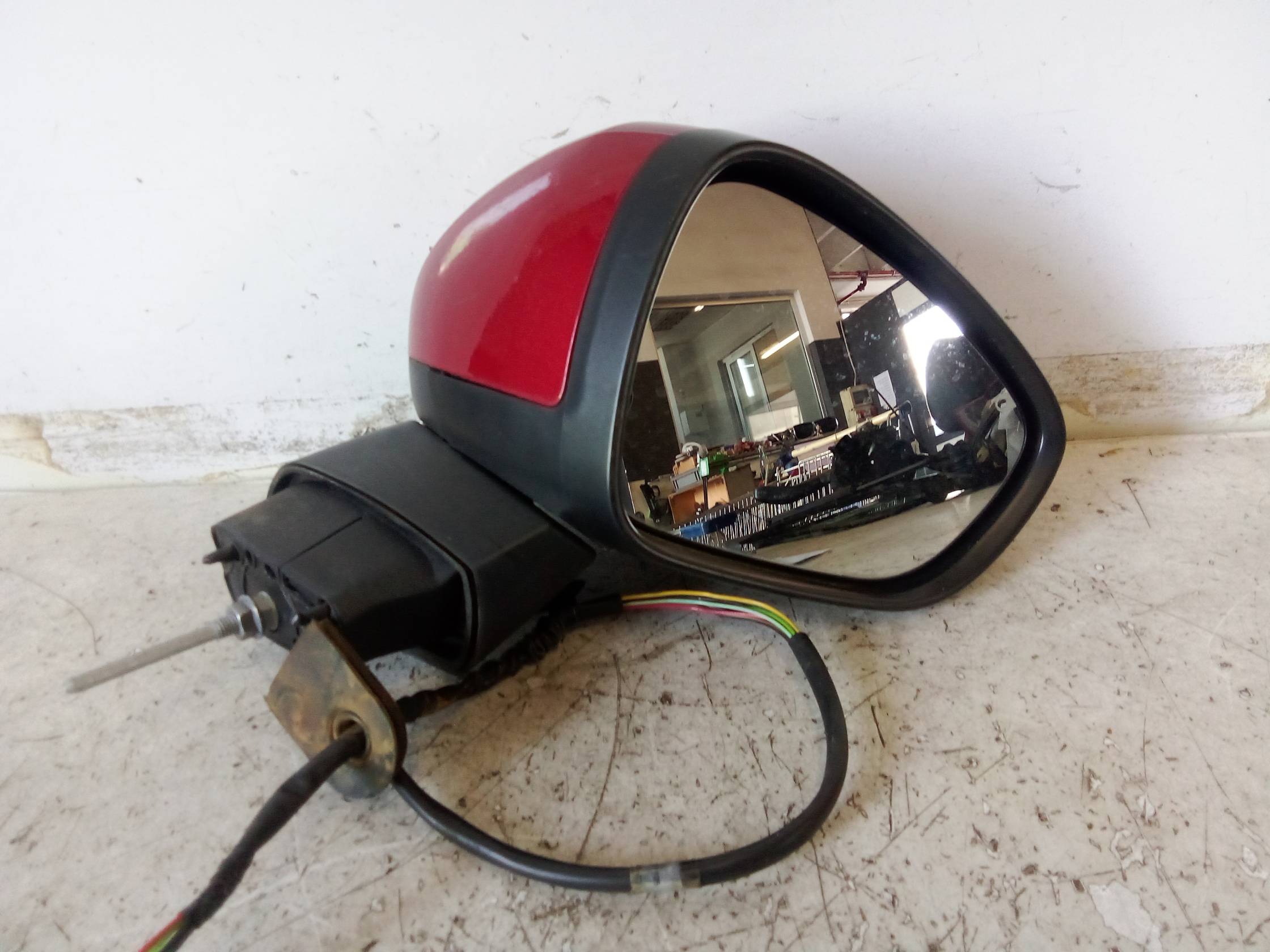 Retrovisore est. regolaz. elettr. dx.