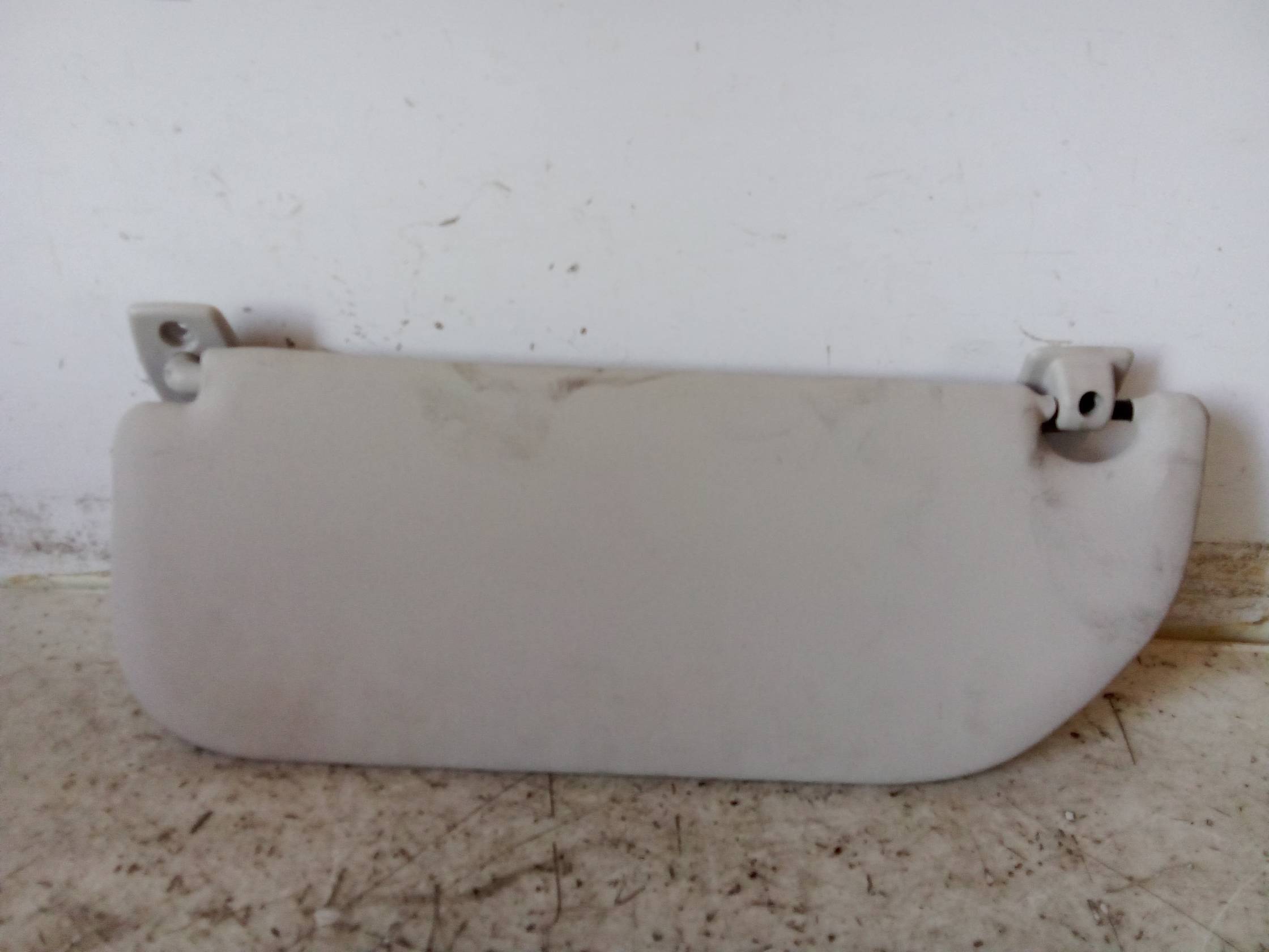 Aletta parasole parabrezza