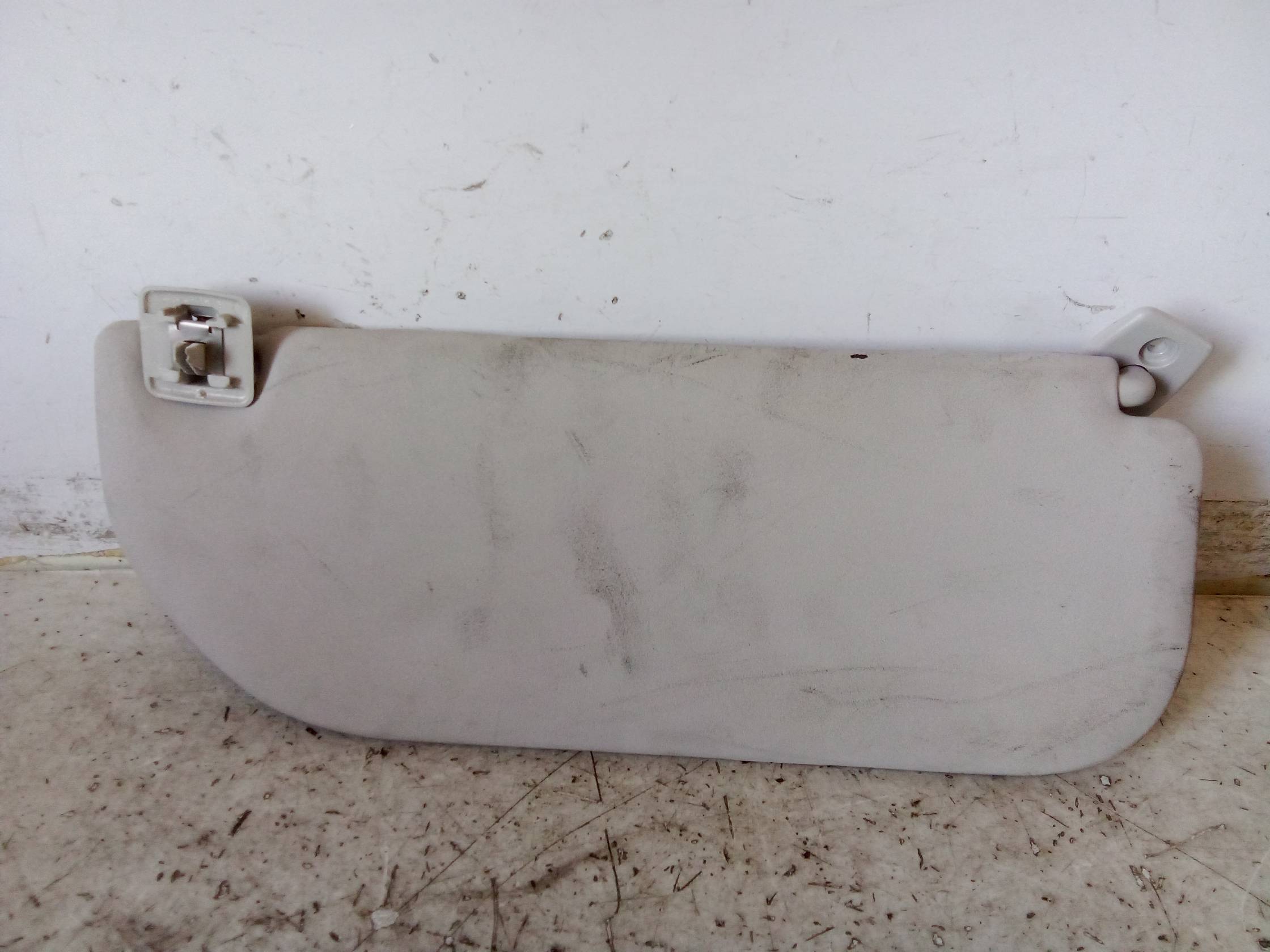 Aletta parasole parabrezza