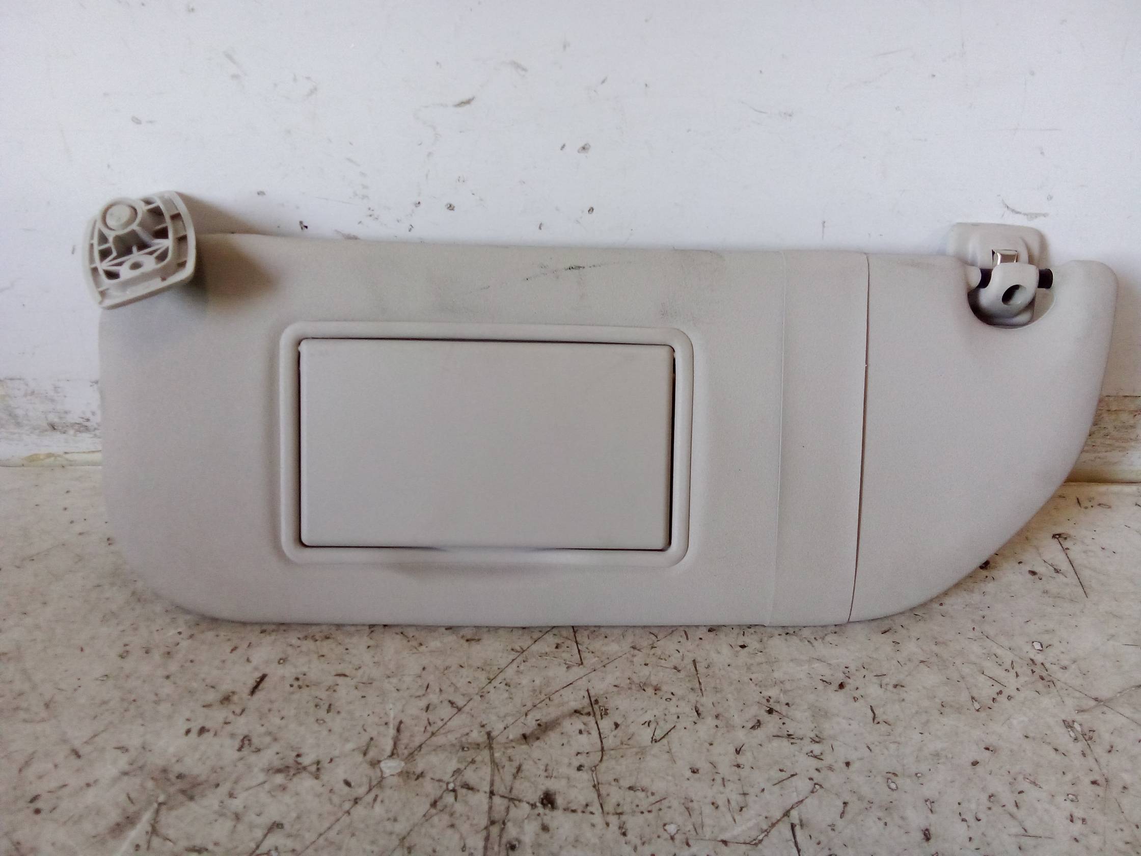 Aletta parasole parabrezza