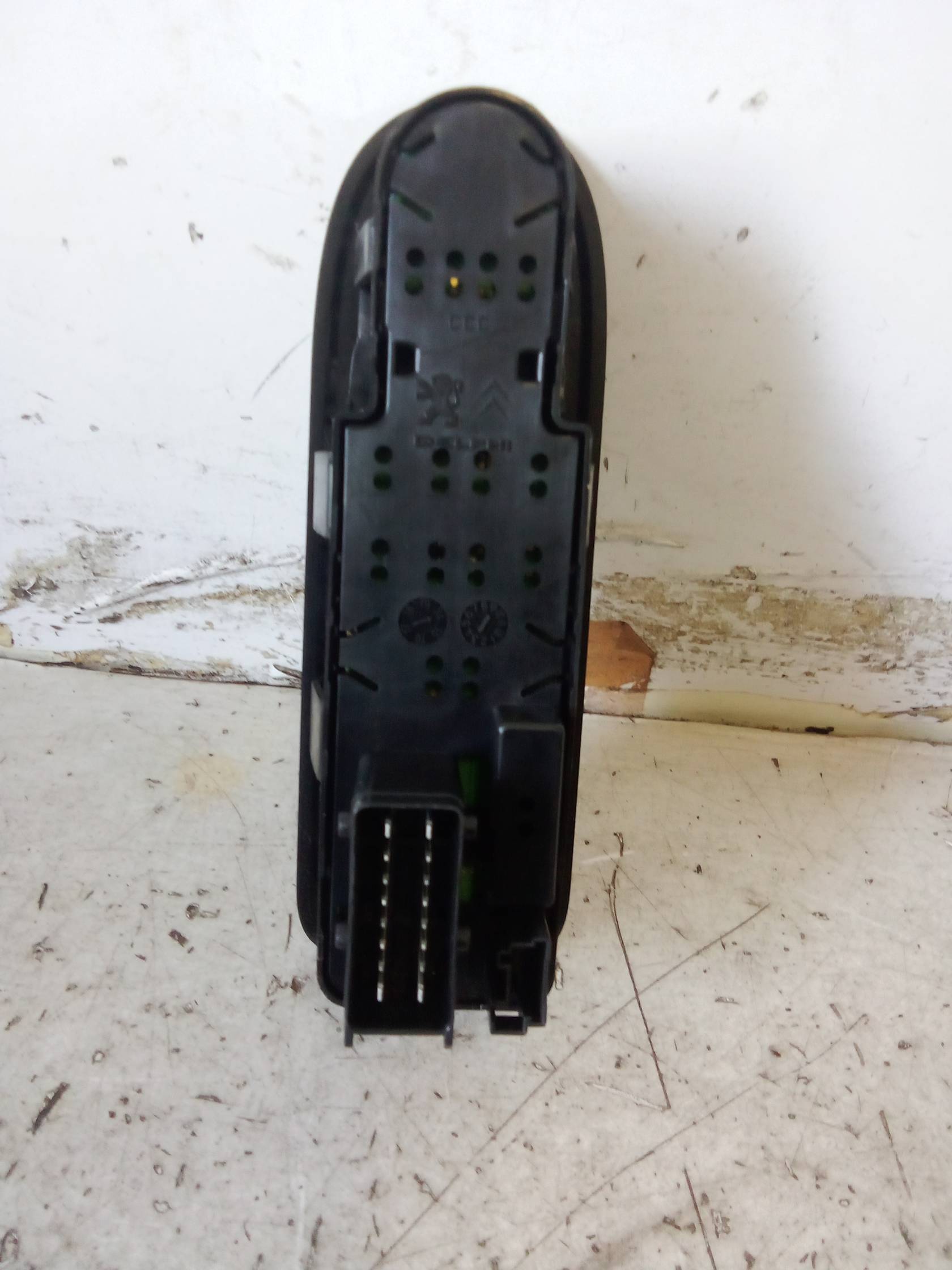 Blocco comandi alzacristalli e retrovisori est.