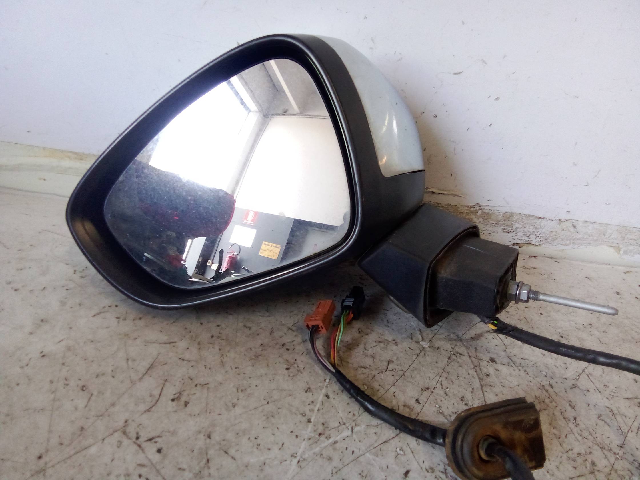 Retrovisore est. regolaz. elettr. sx.