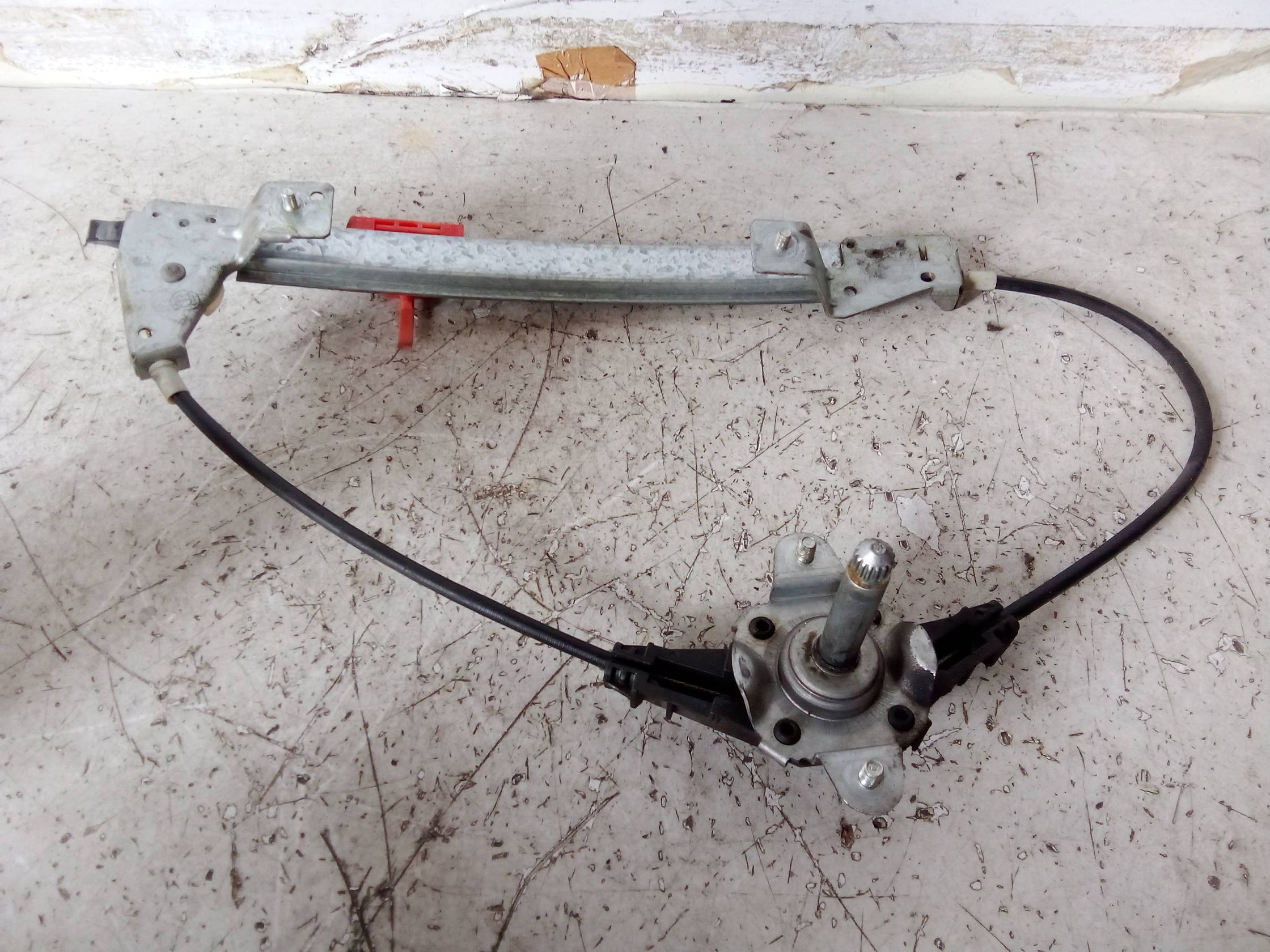 Alzacristallo porta post. sx.