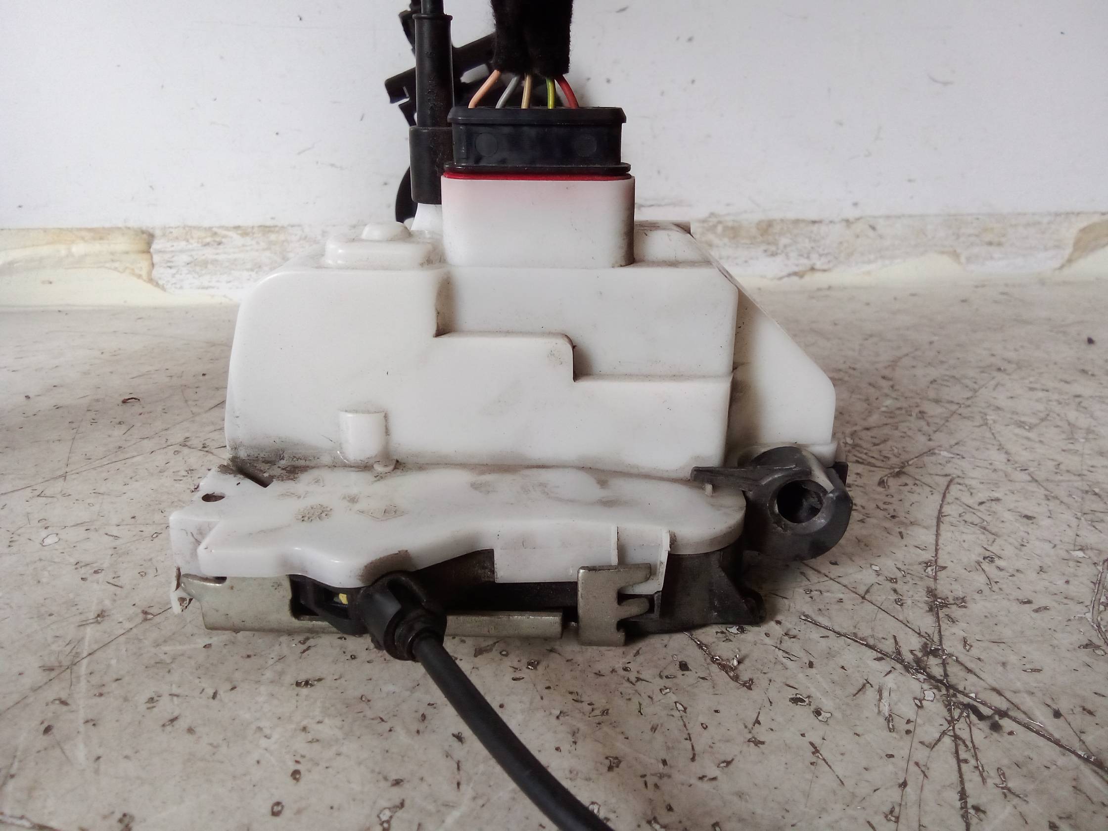 Serratura porta post. dx.